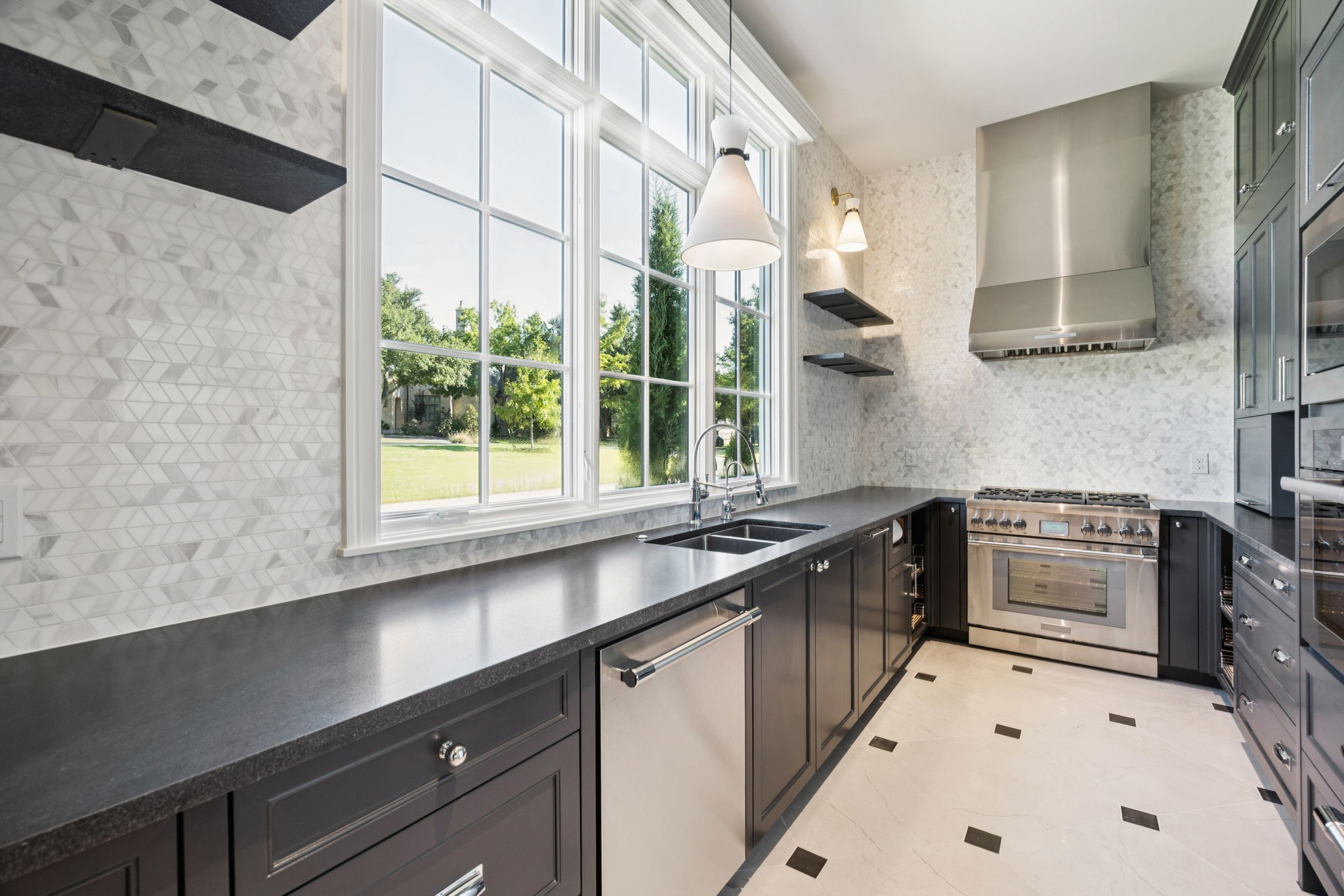 1847 Broken Bend Drive