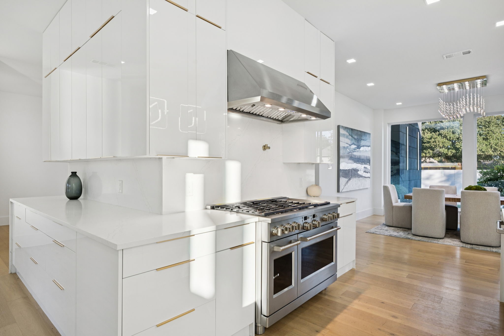 6118 Walnut Hill Lane