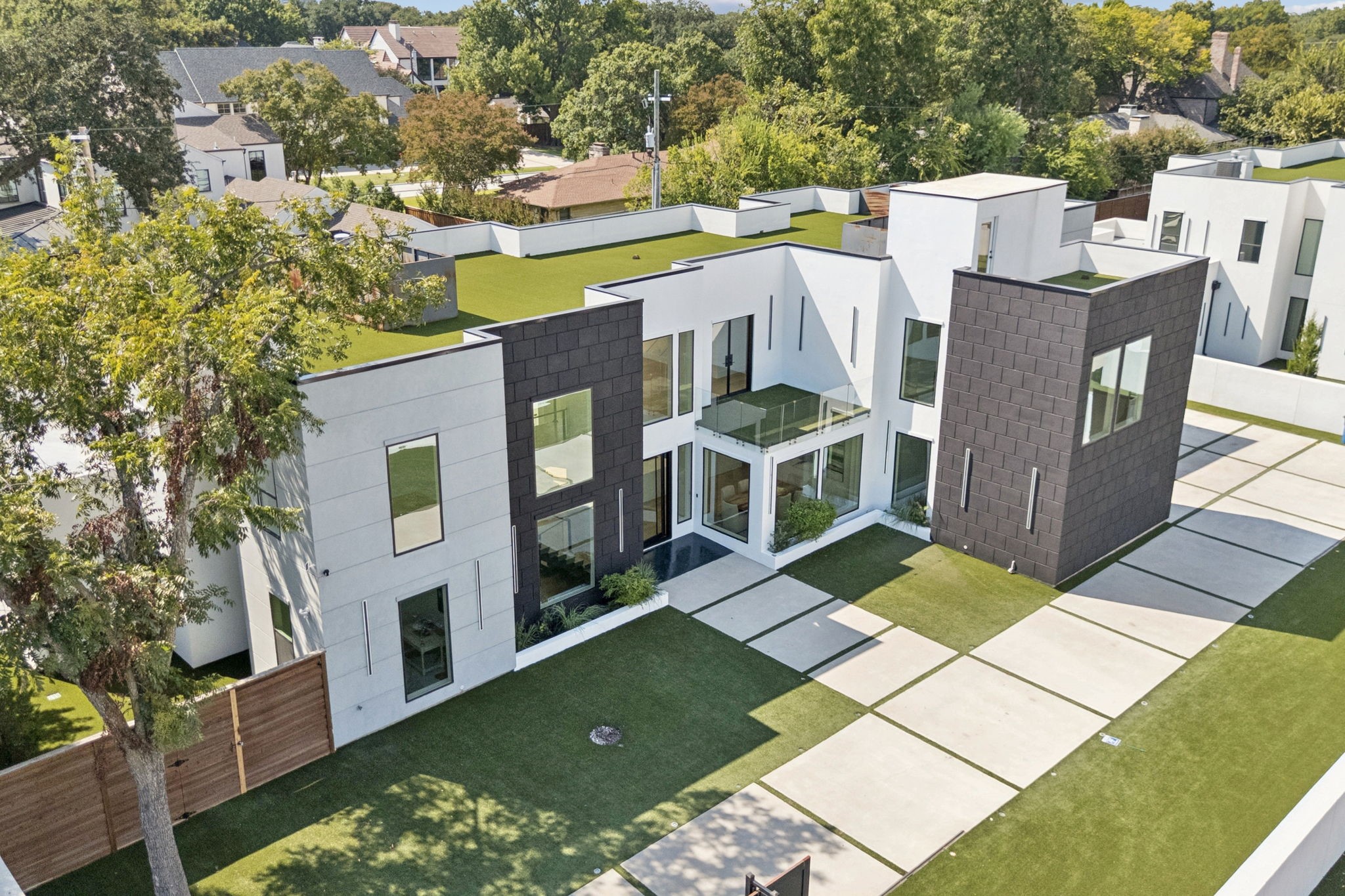 6118 Walnut Hill Lane