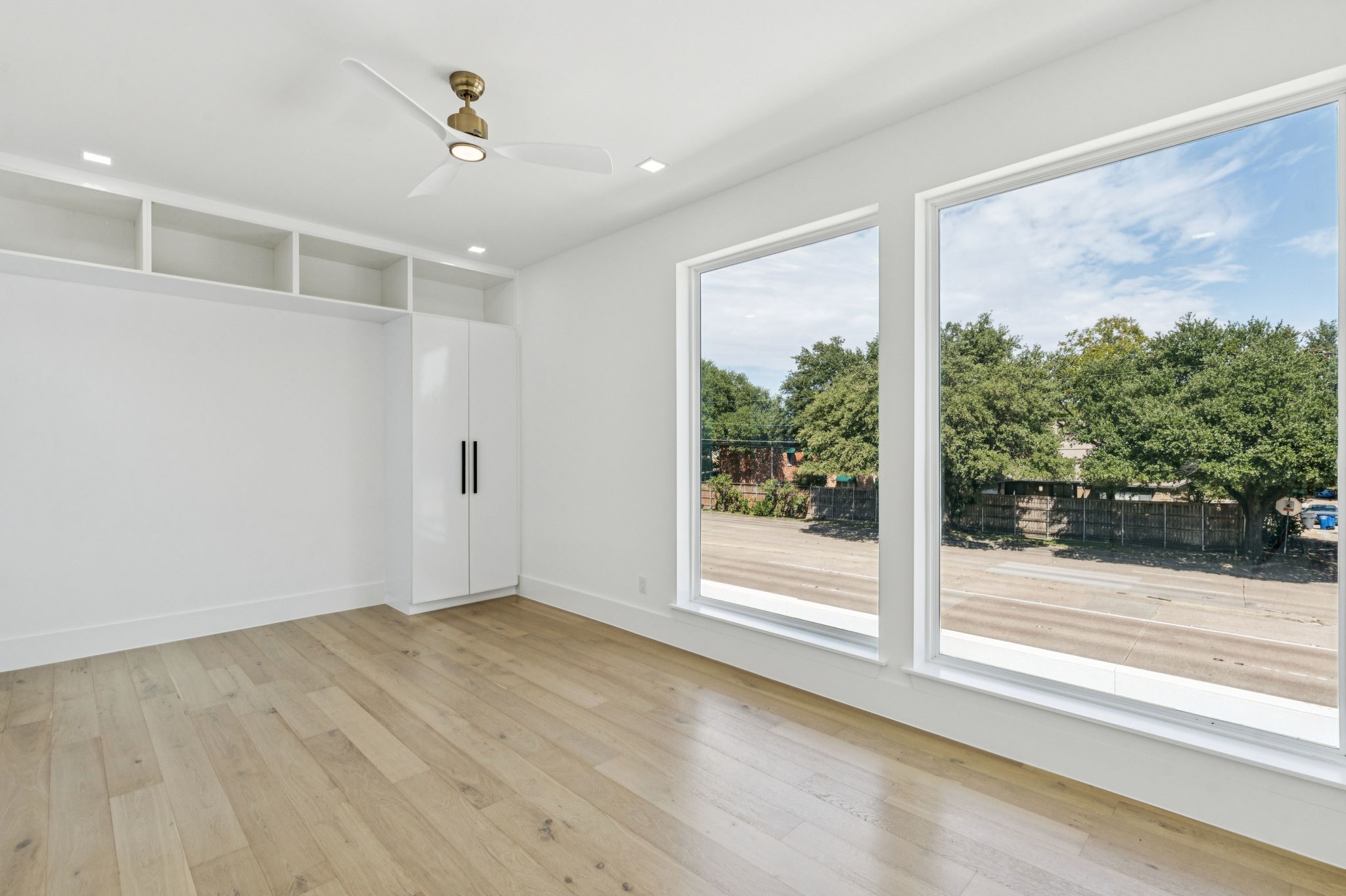 6118 Walnut Hill Lane