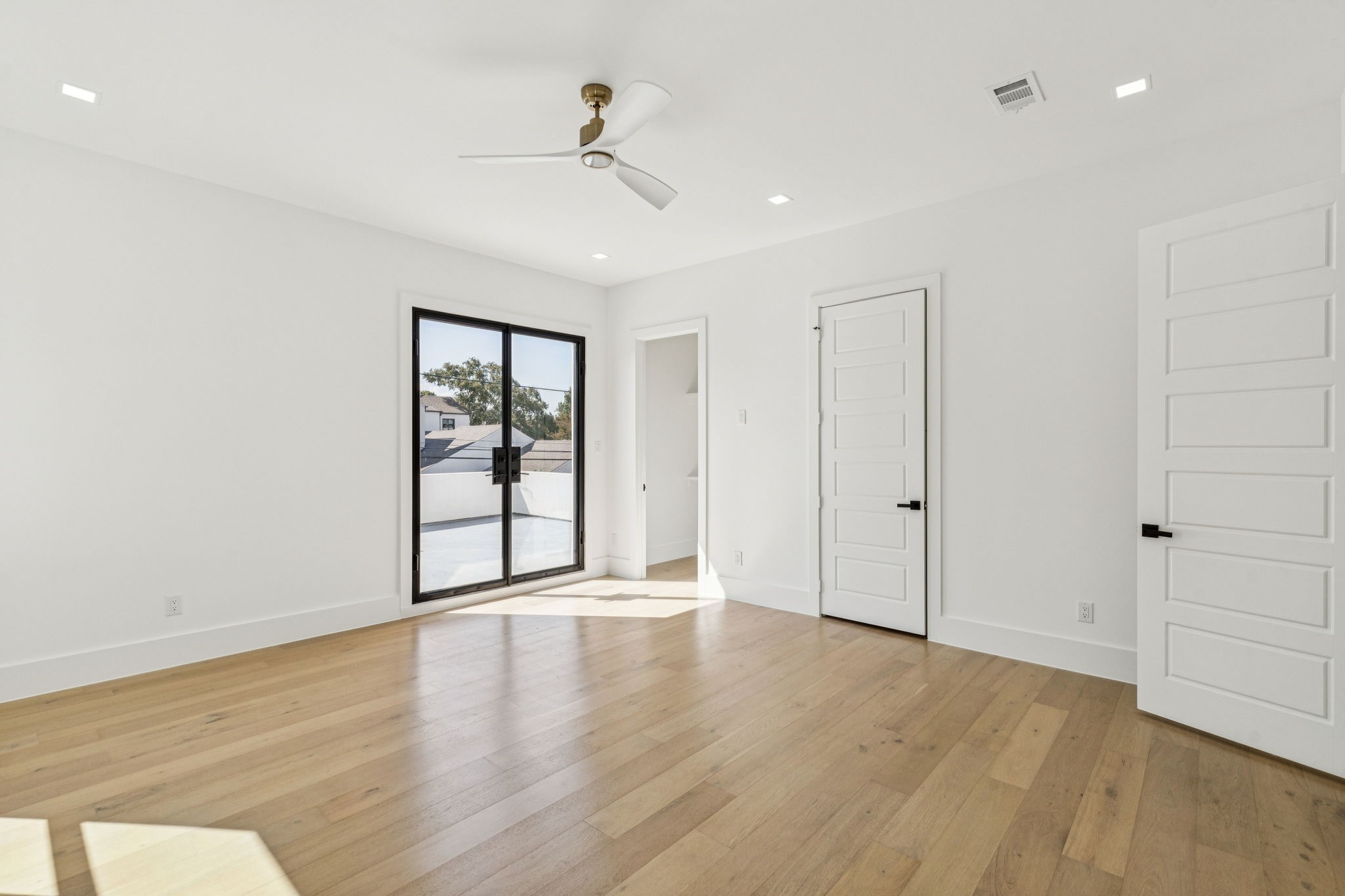 6118 Walnut Hill Lane