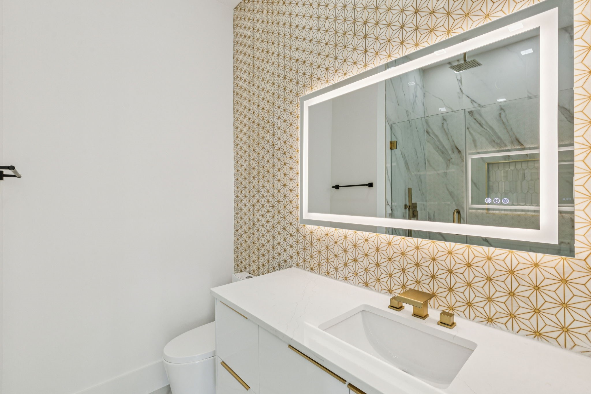 6118 Walnut Hill Lane