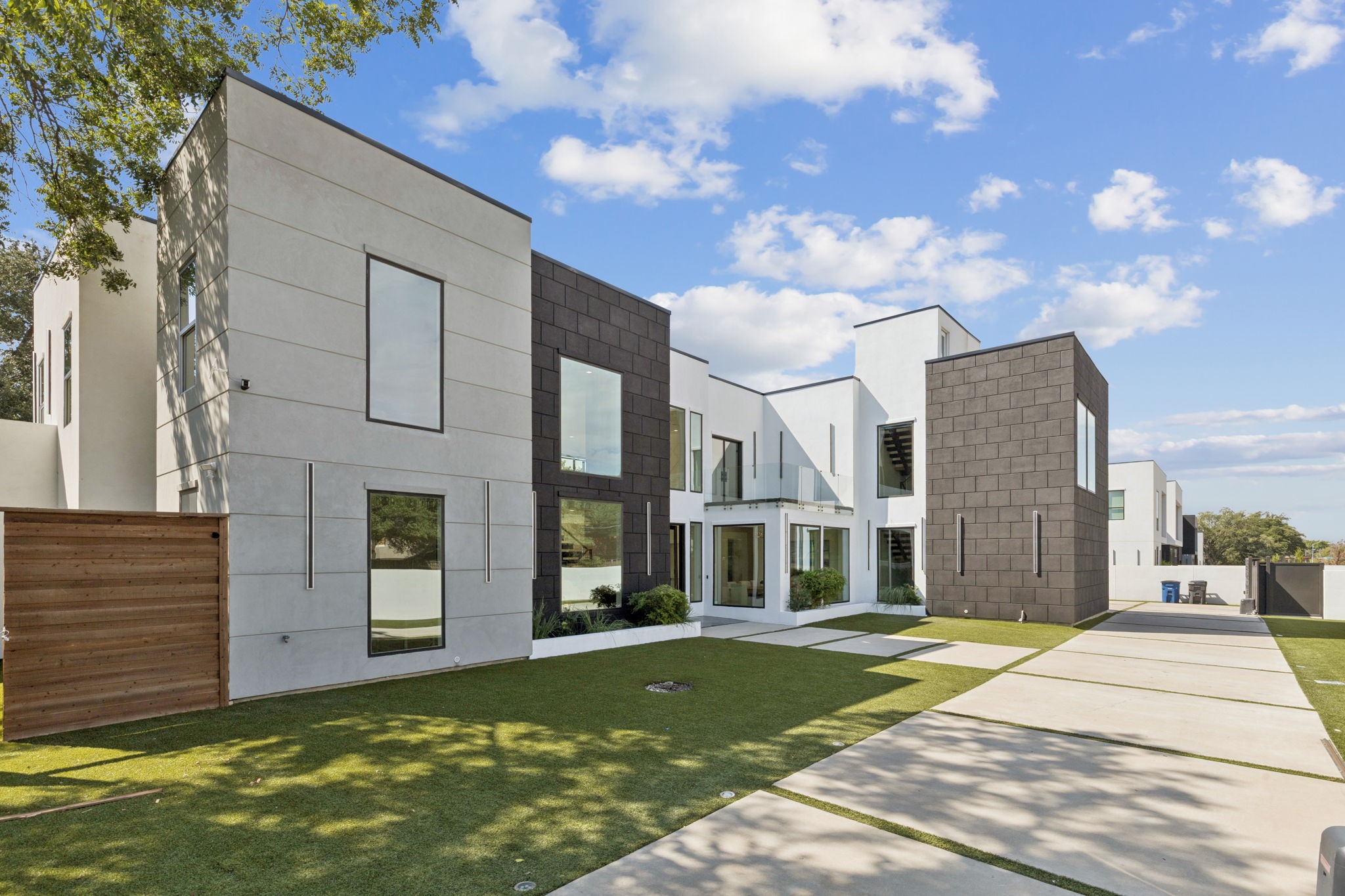 6118 Walnut Hill Lane