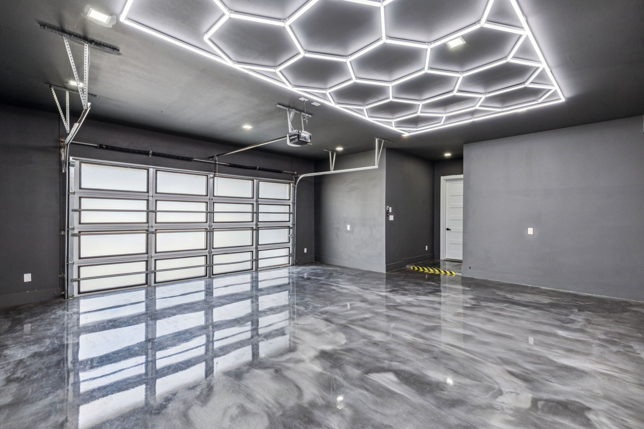 6118 Walnut Hill Lane