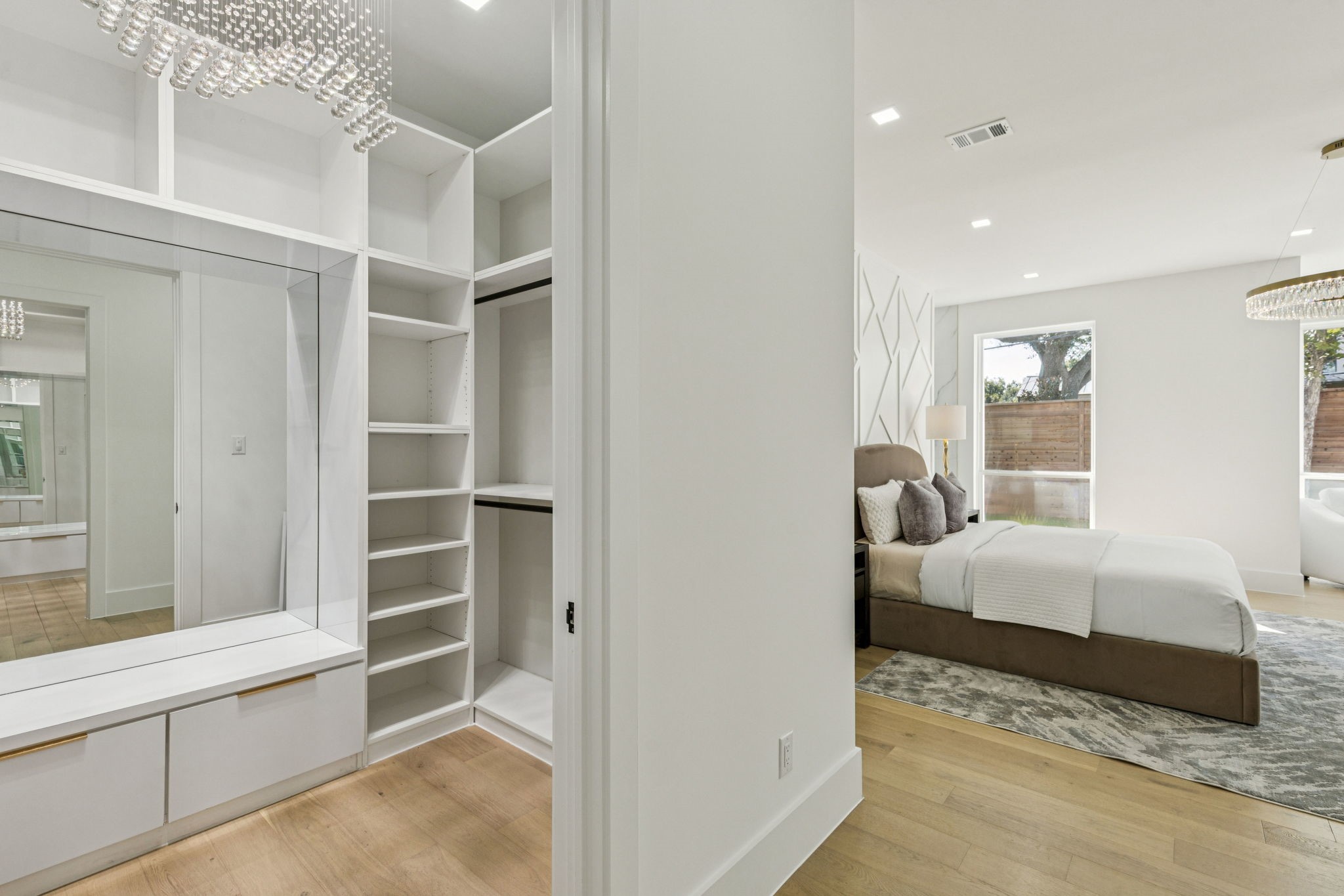 6118 Walnut Hill Lane