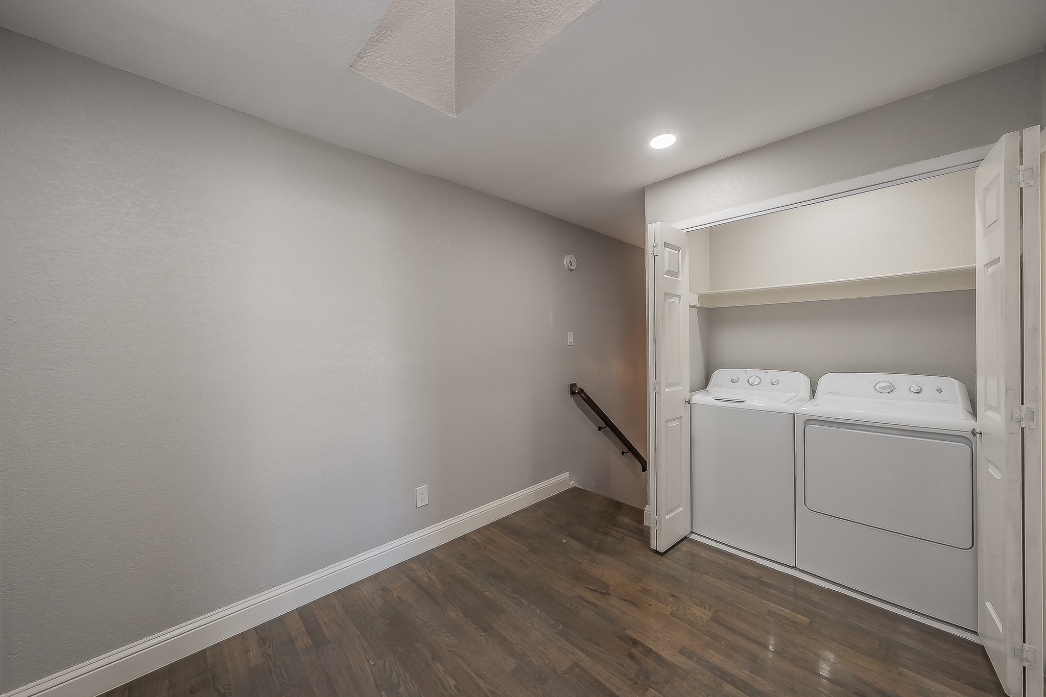 5757 Martel Avenue B08