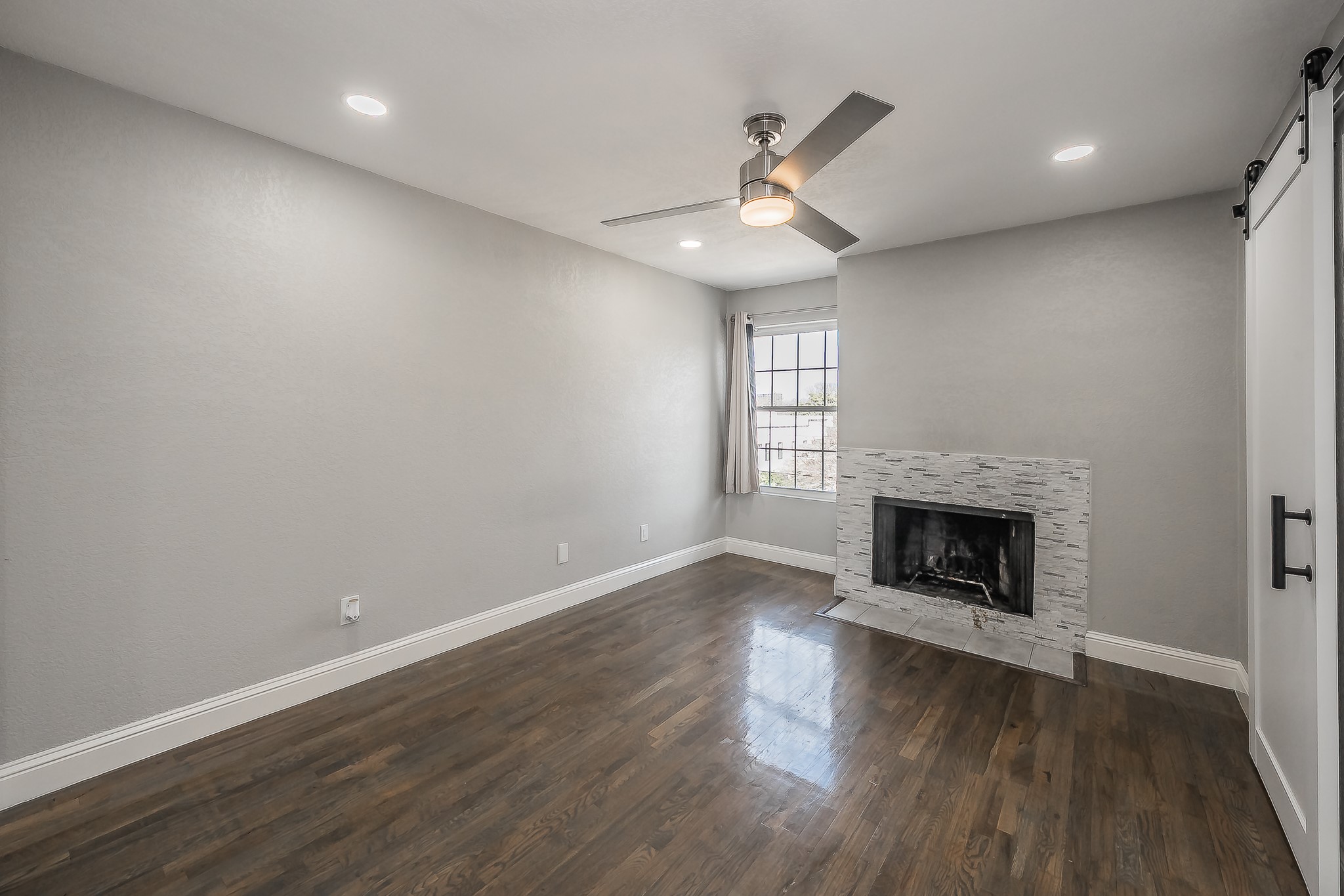 5757 Martel Avenue B08