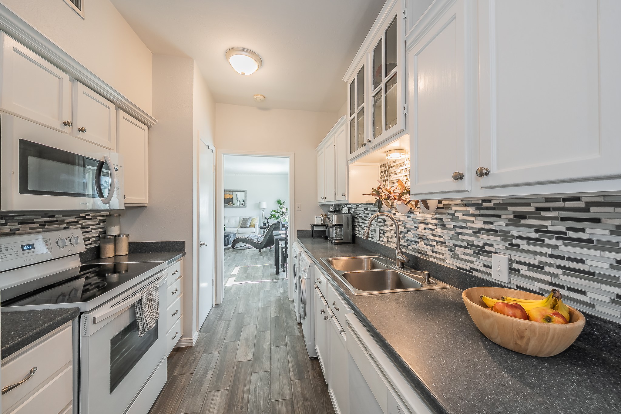 4415 Bellaire Drive S 203S