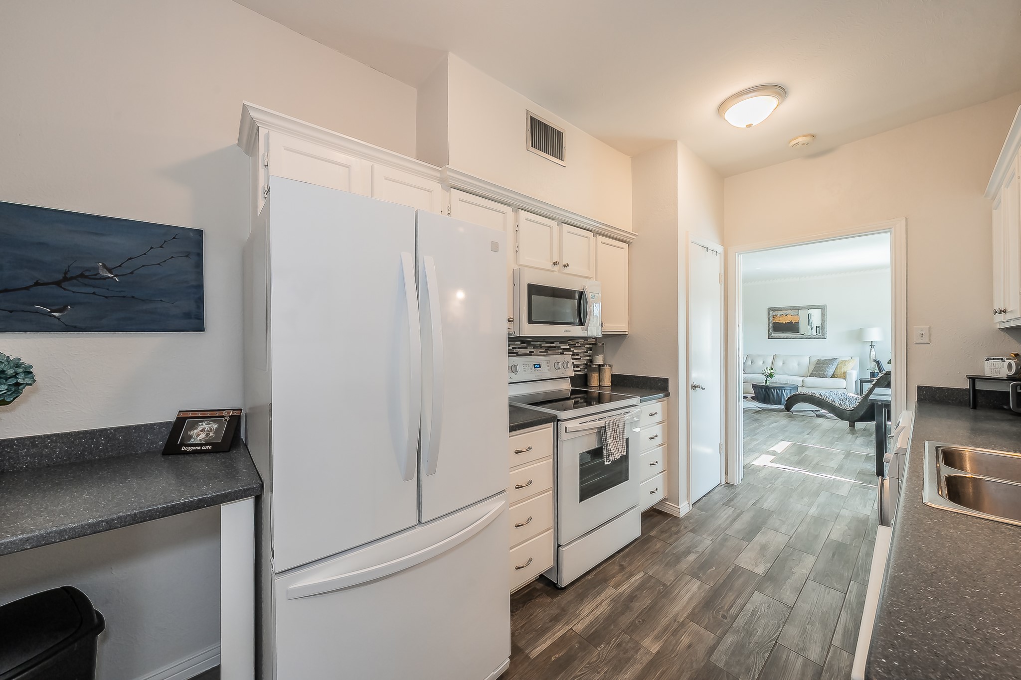 4415 Bellaire Drive S 203S