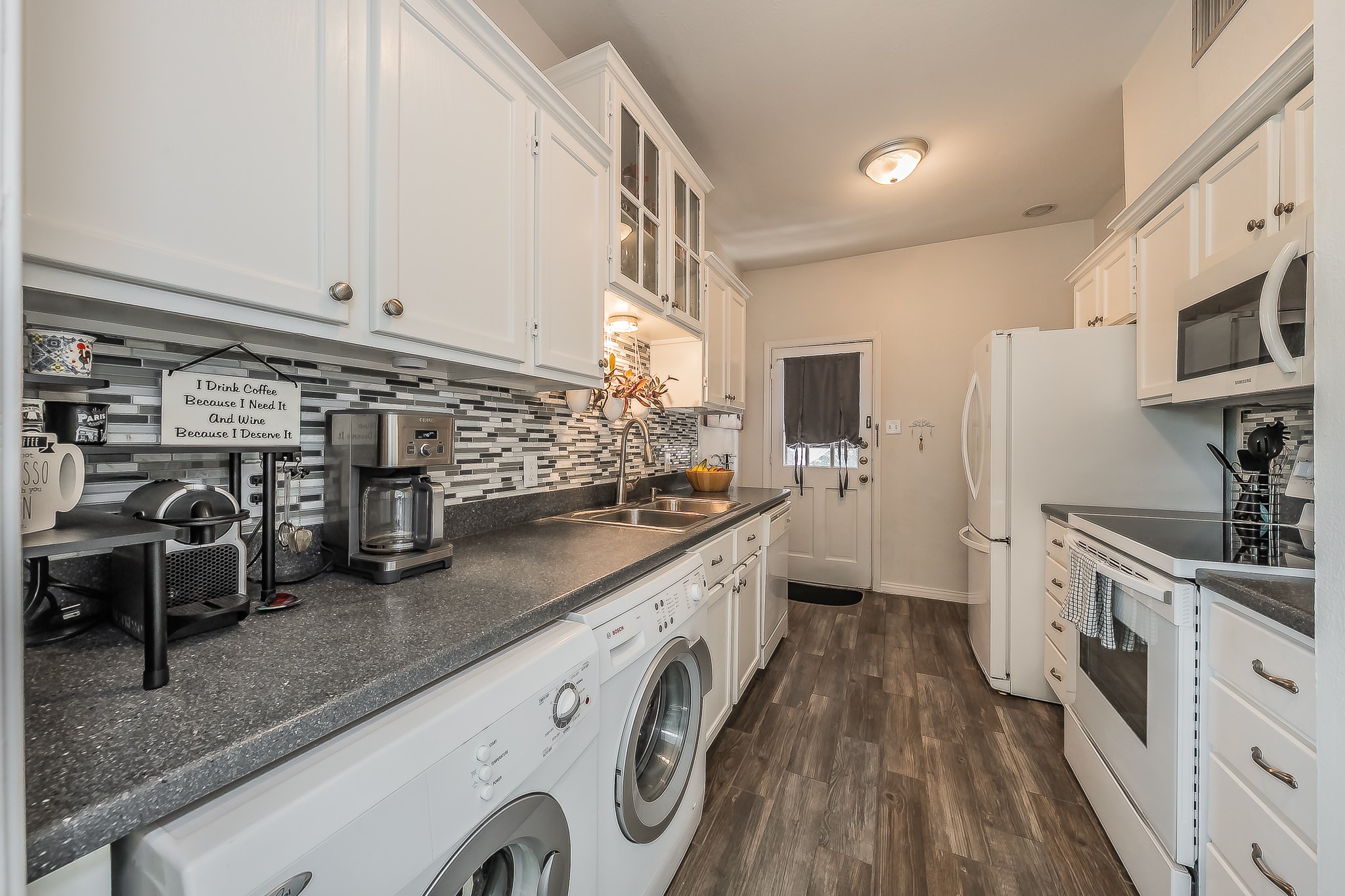 4415 Bellaire Drive S 203S