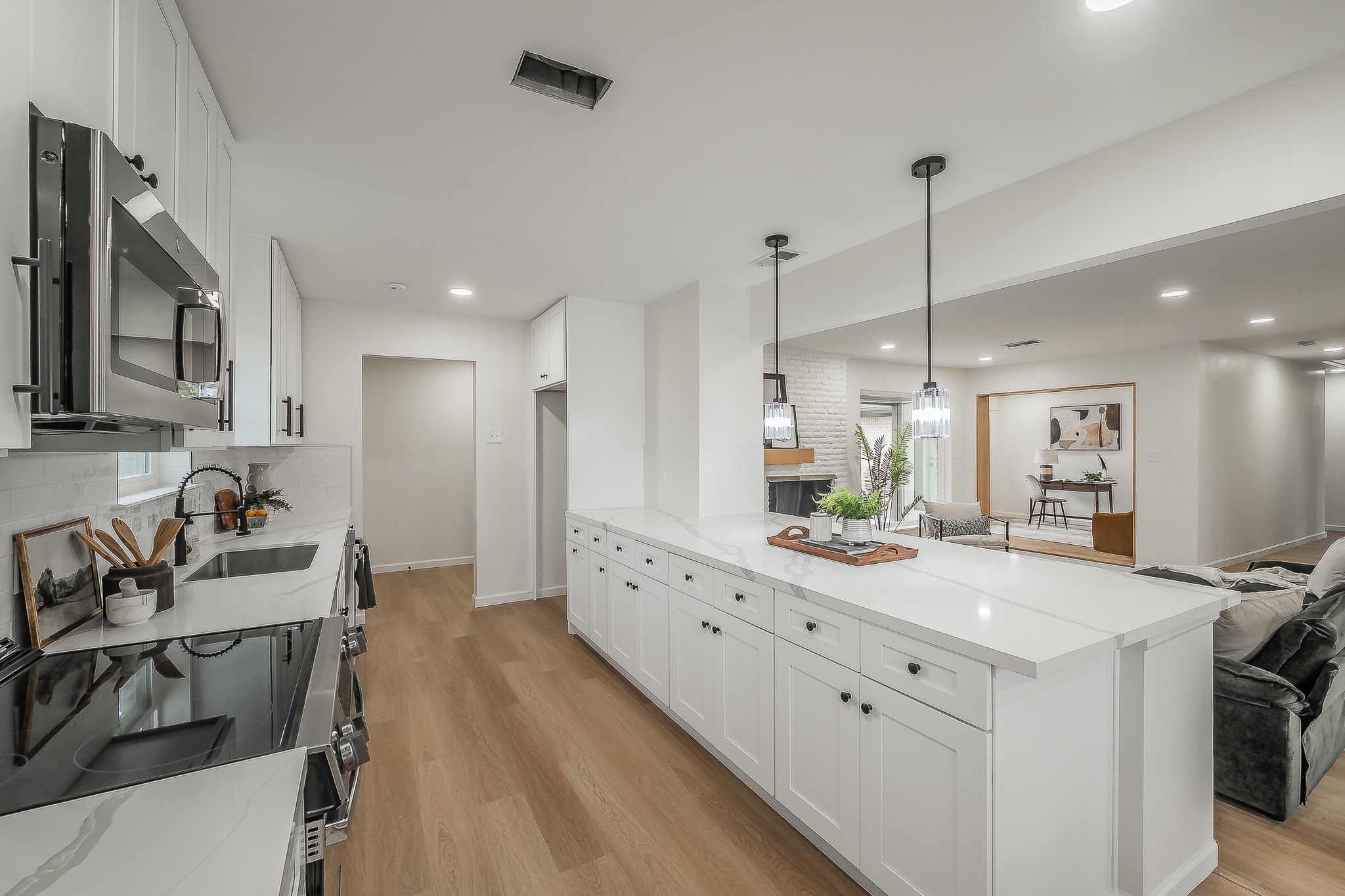 13551 Rawhide Parkway