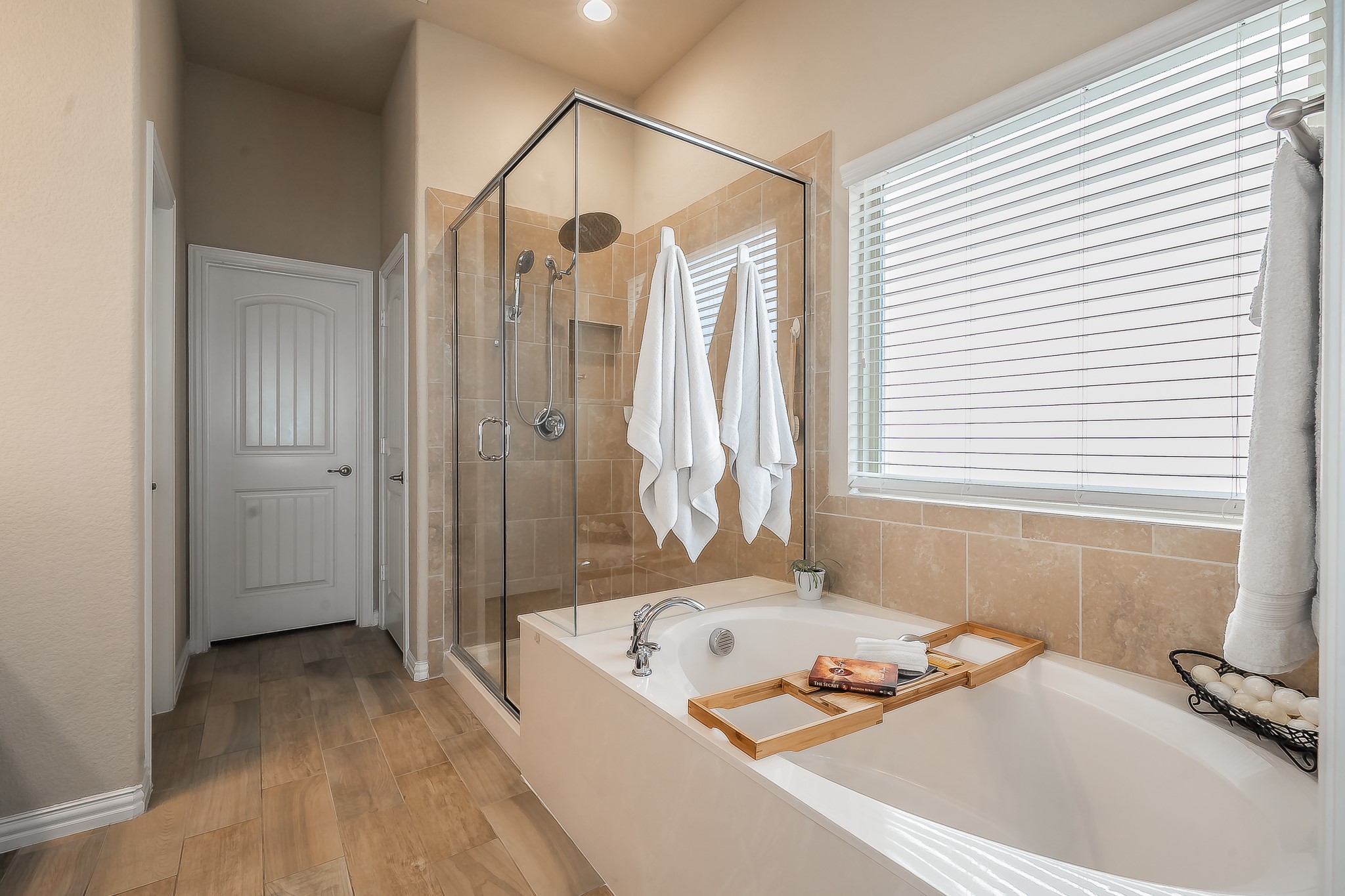 10004 Tule Lake Road