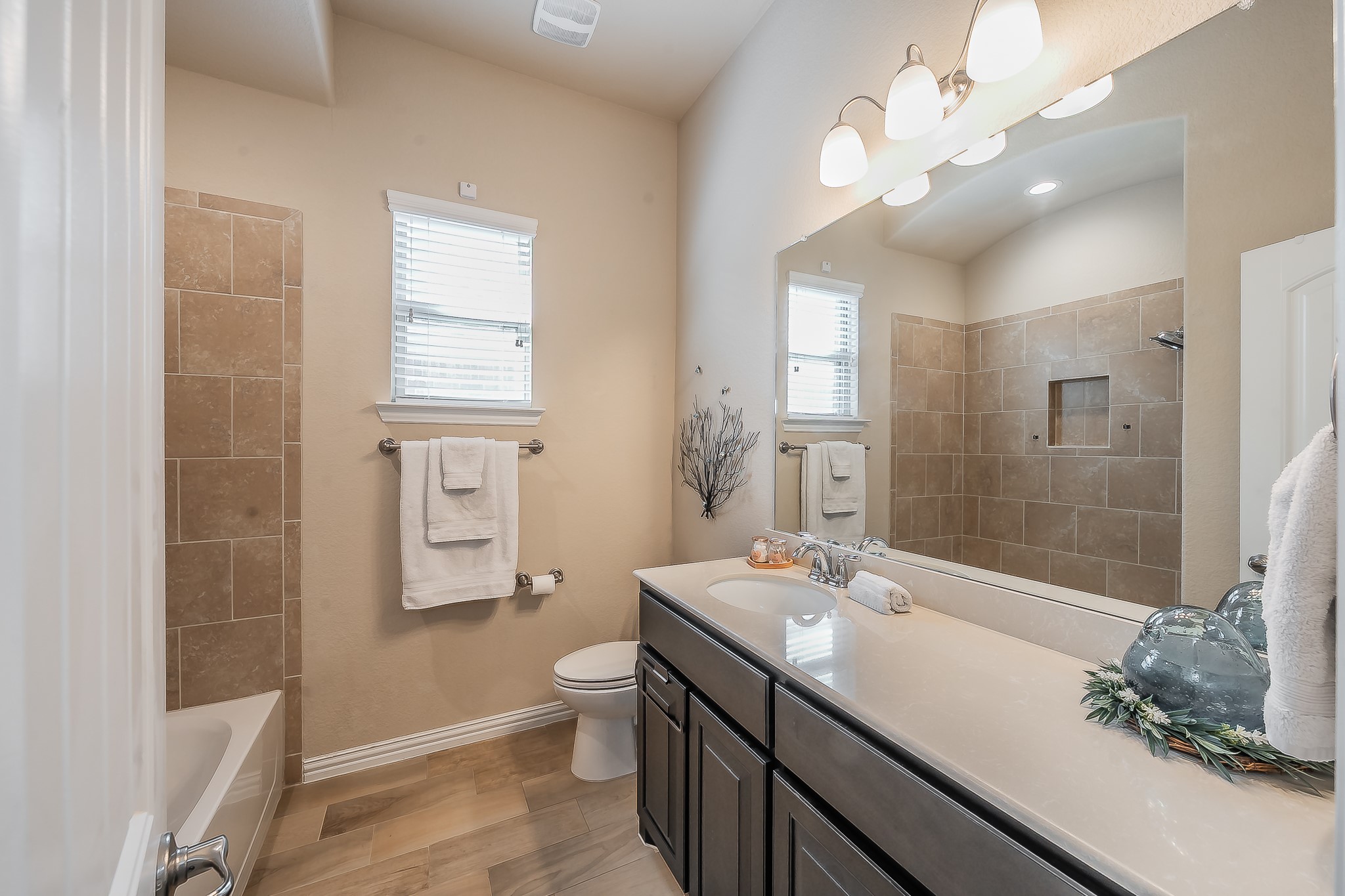 10004 Tule Lake Road