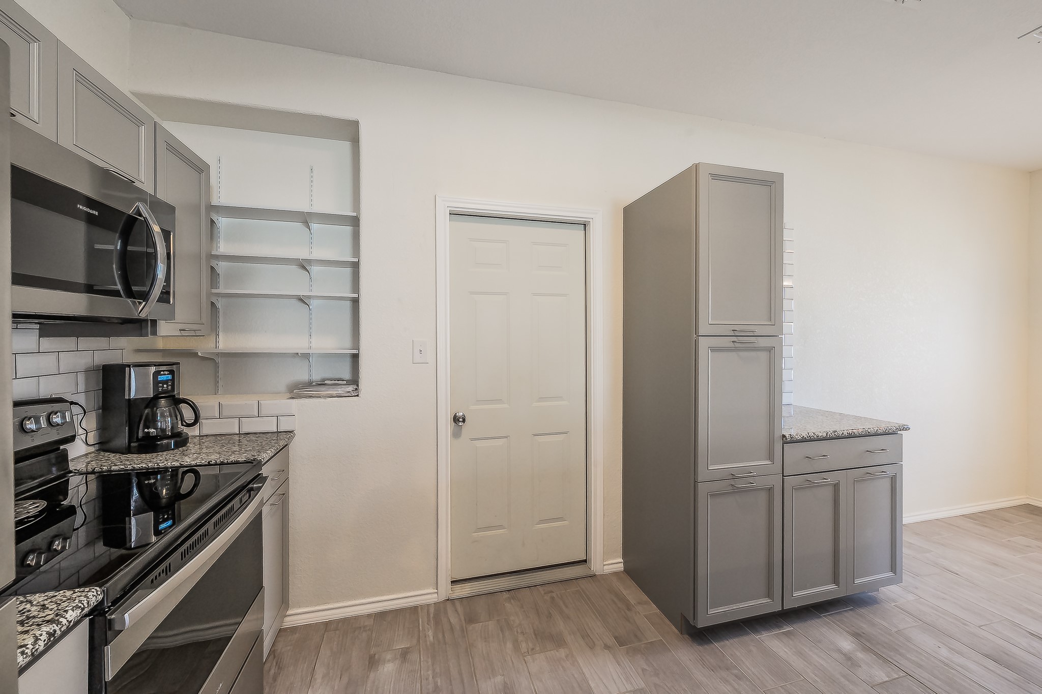 906 N Wilhite Street