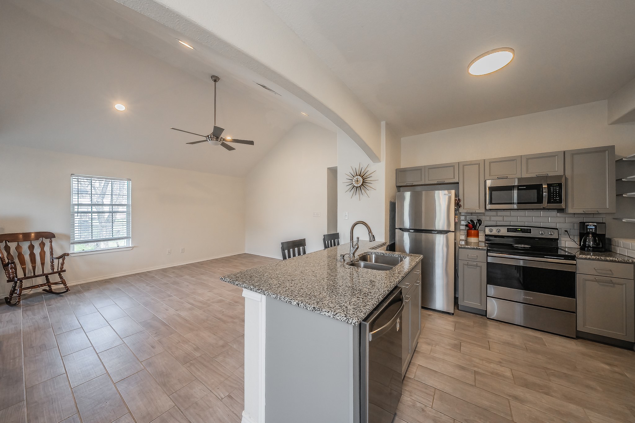 906 N Wilhite Street