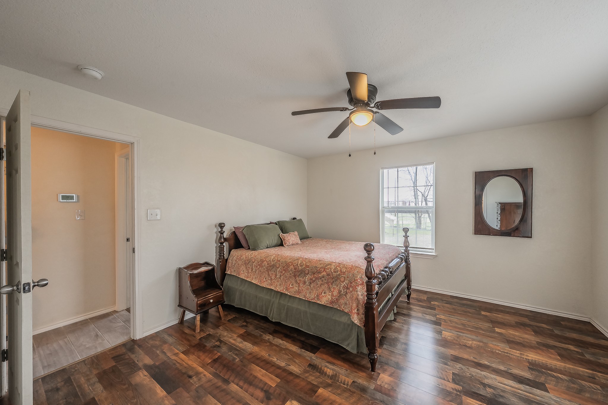 906 N Wilhite Street