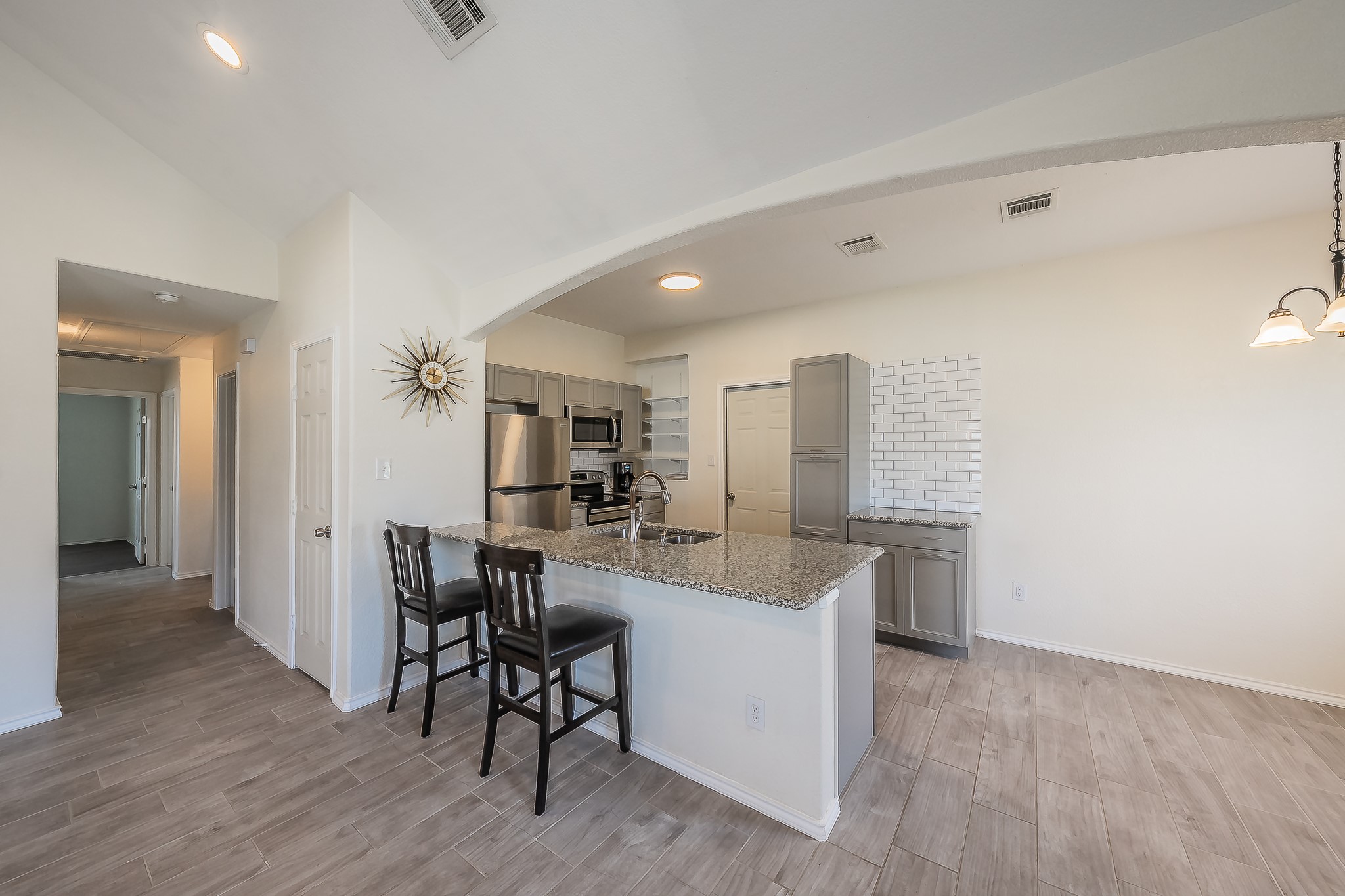 906 N Wilhite Street