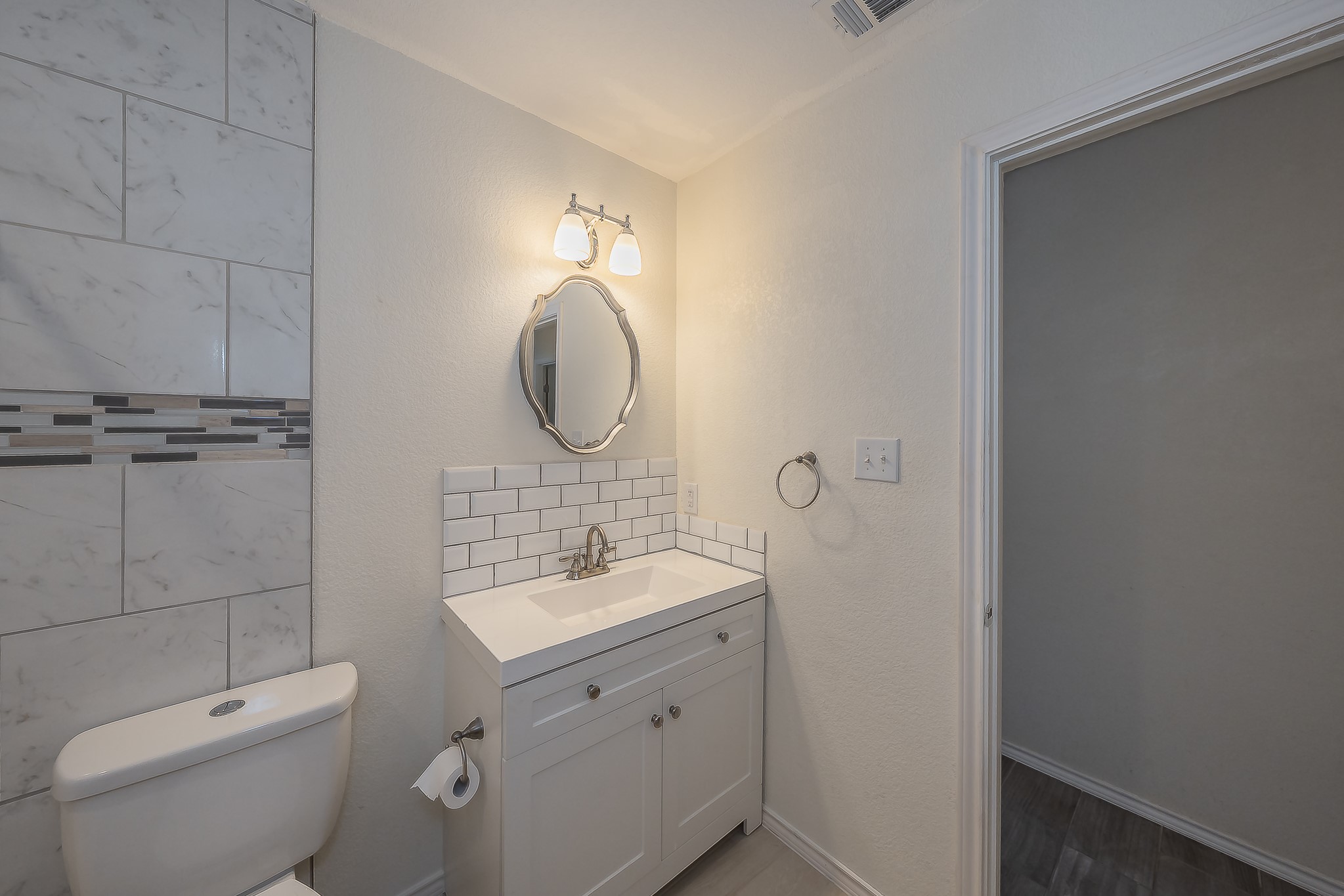 906 N Wilhite Street