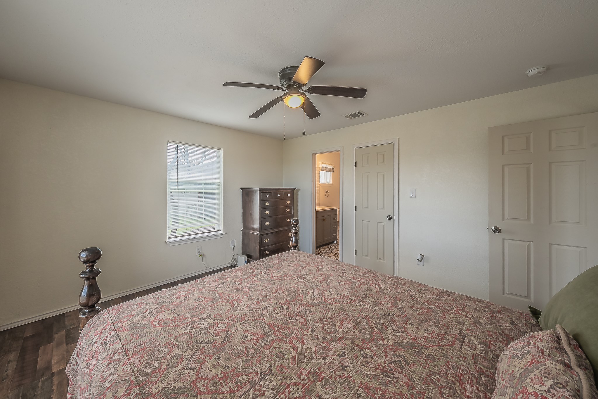 906 N Wilhite Street