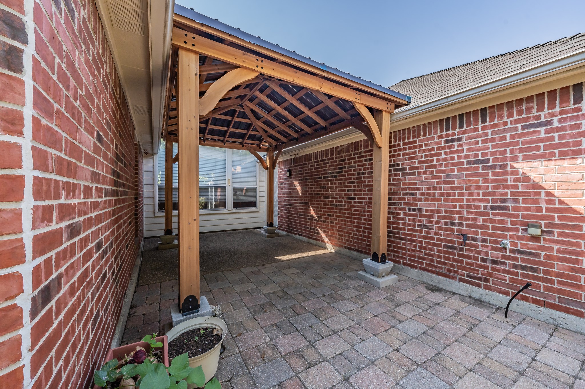 4633 Baldwin Lane