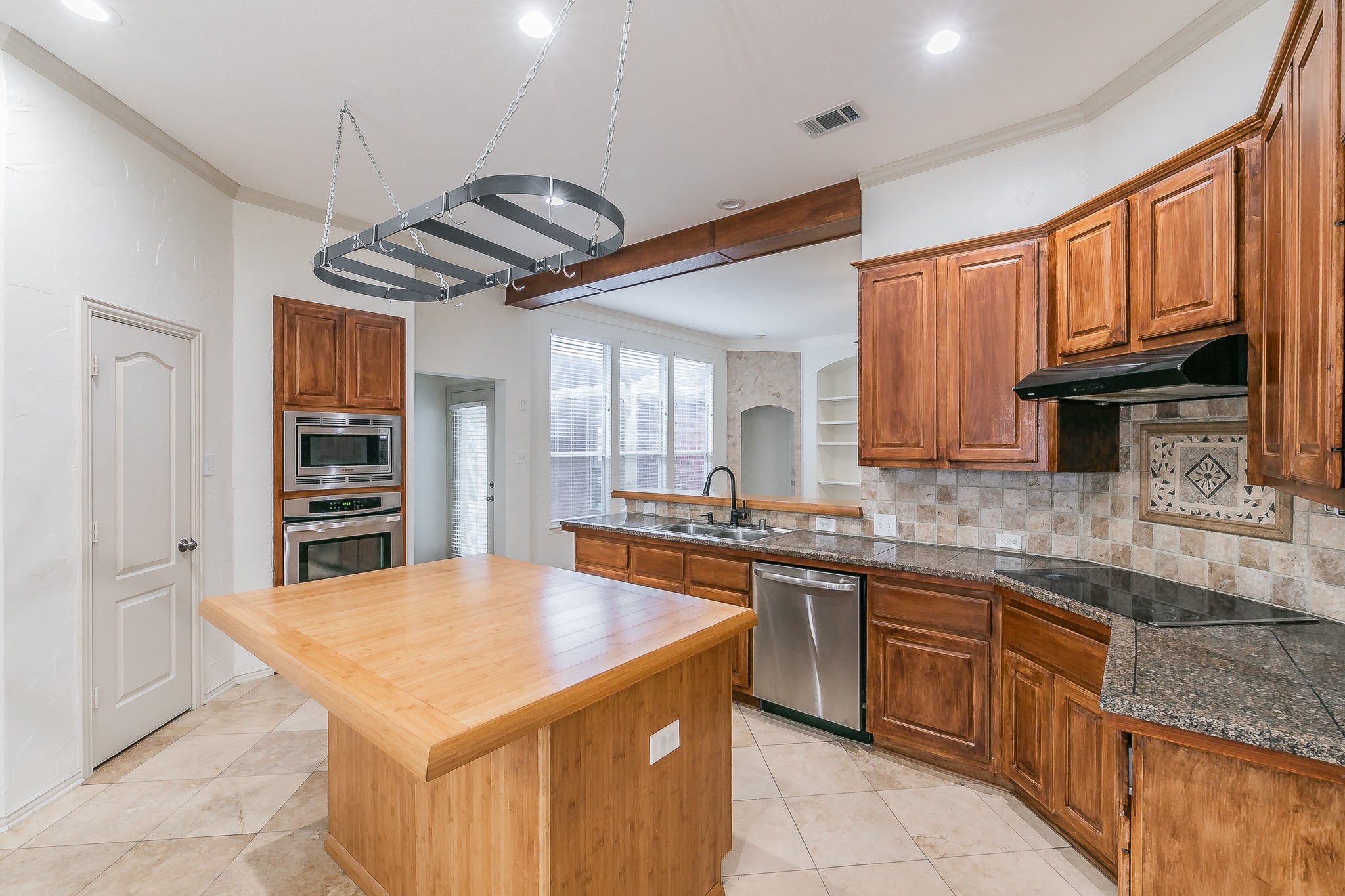 4633 Baldwin Lane
