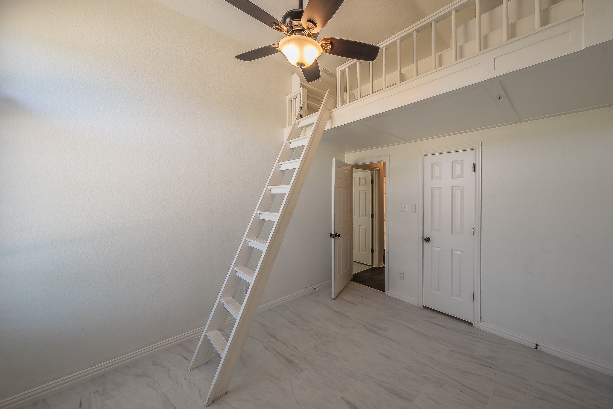 728 W Park Drive
