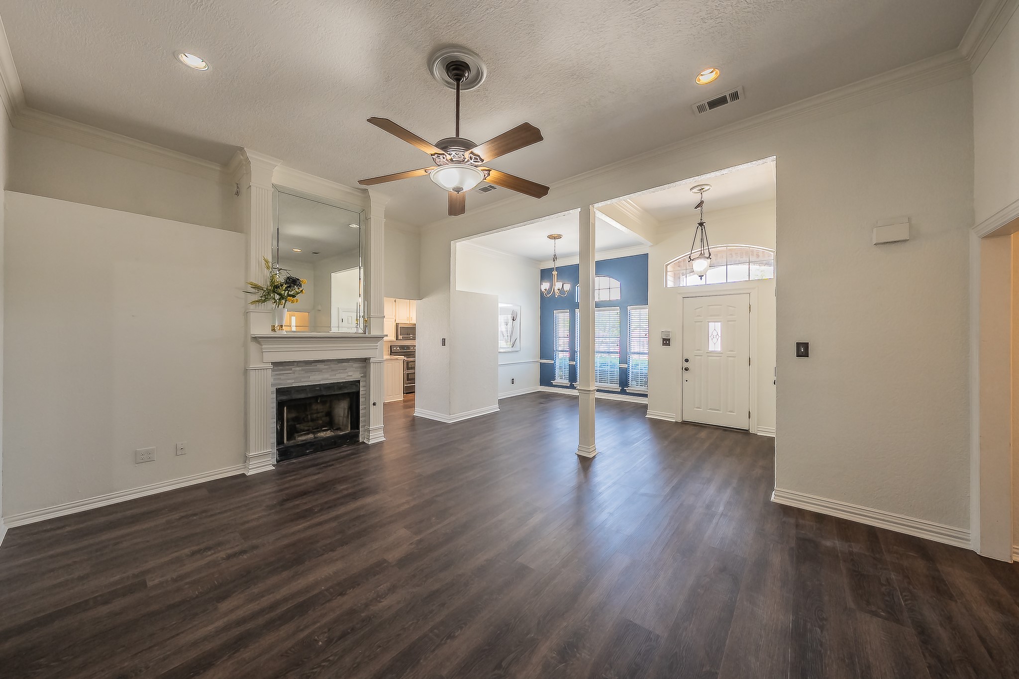 728 W Park Drive