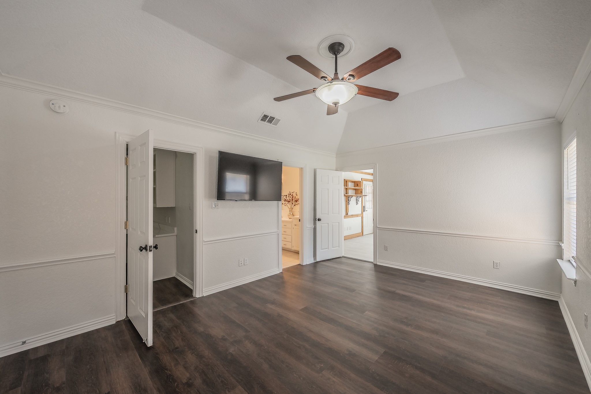 728 W Park Drive