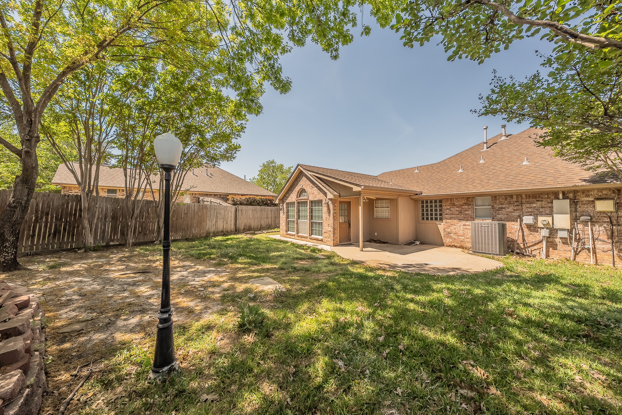 728 W Park Drive