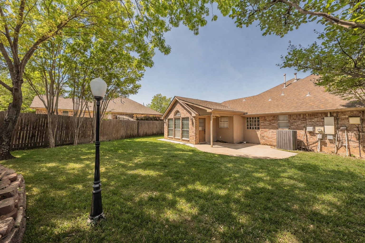 728 W Park Drive