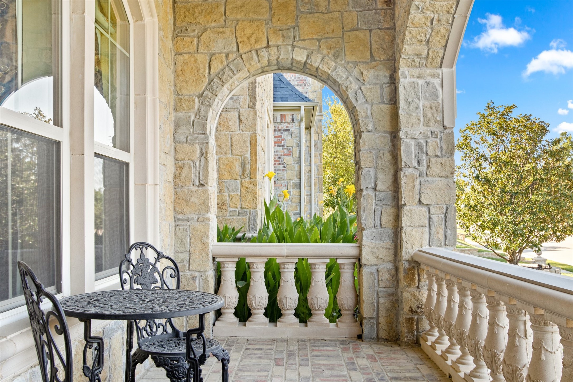 1613 Buckingham Drive