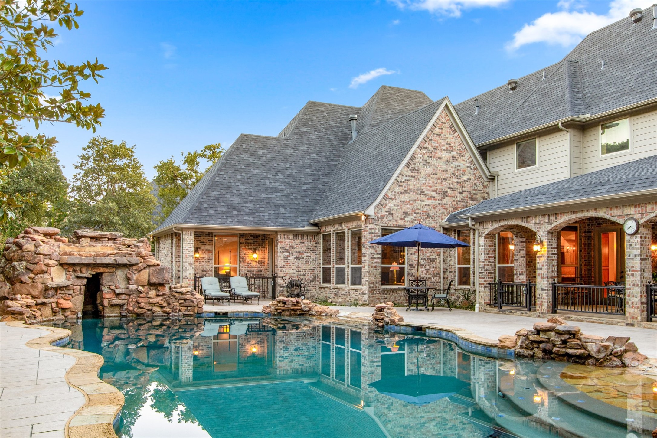 1613 Buckingham Drive