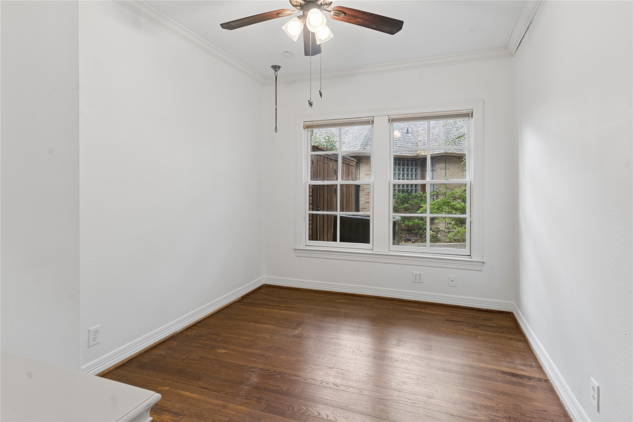 6417 Lakeshore Drive