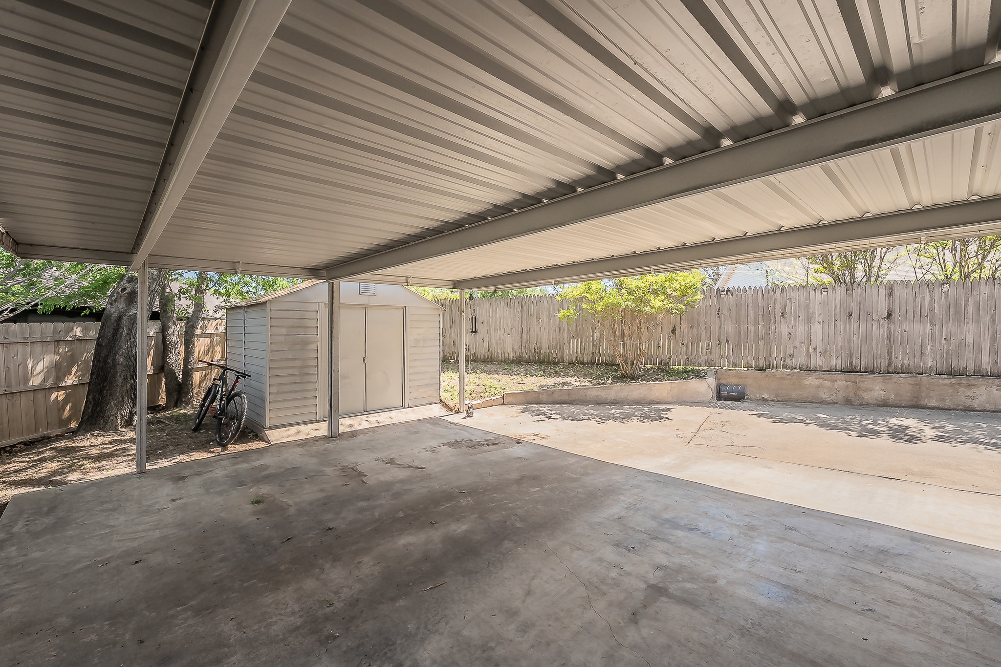 6517 Whitman Avenue