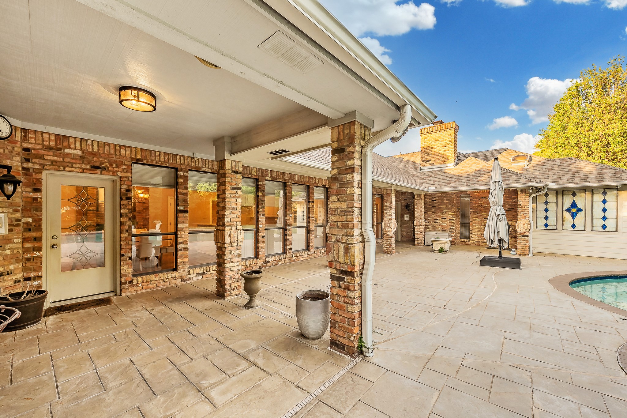 2908 Oak Trail Court