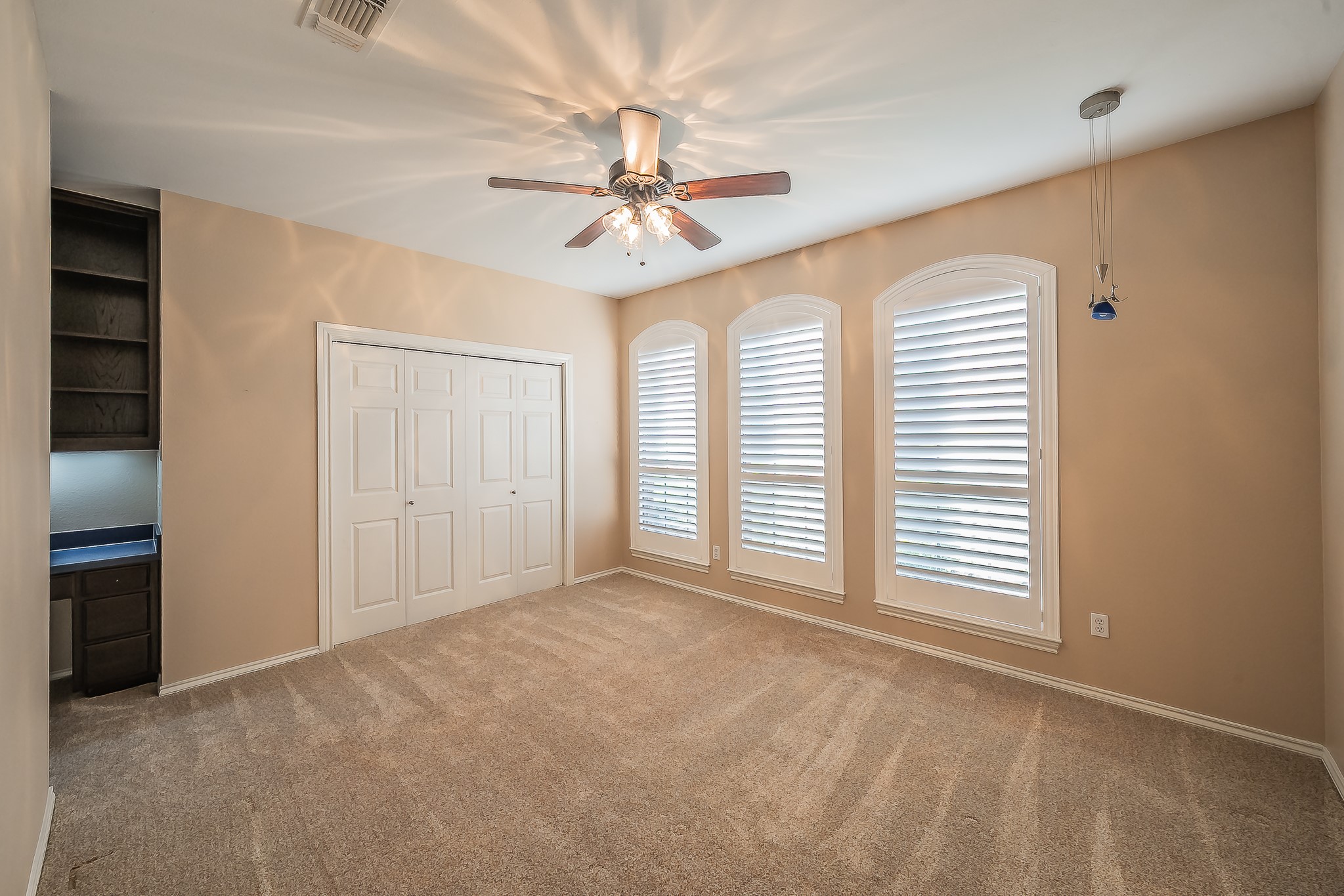 2908 Oak Trail Court