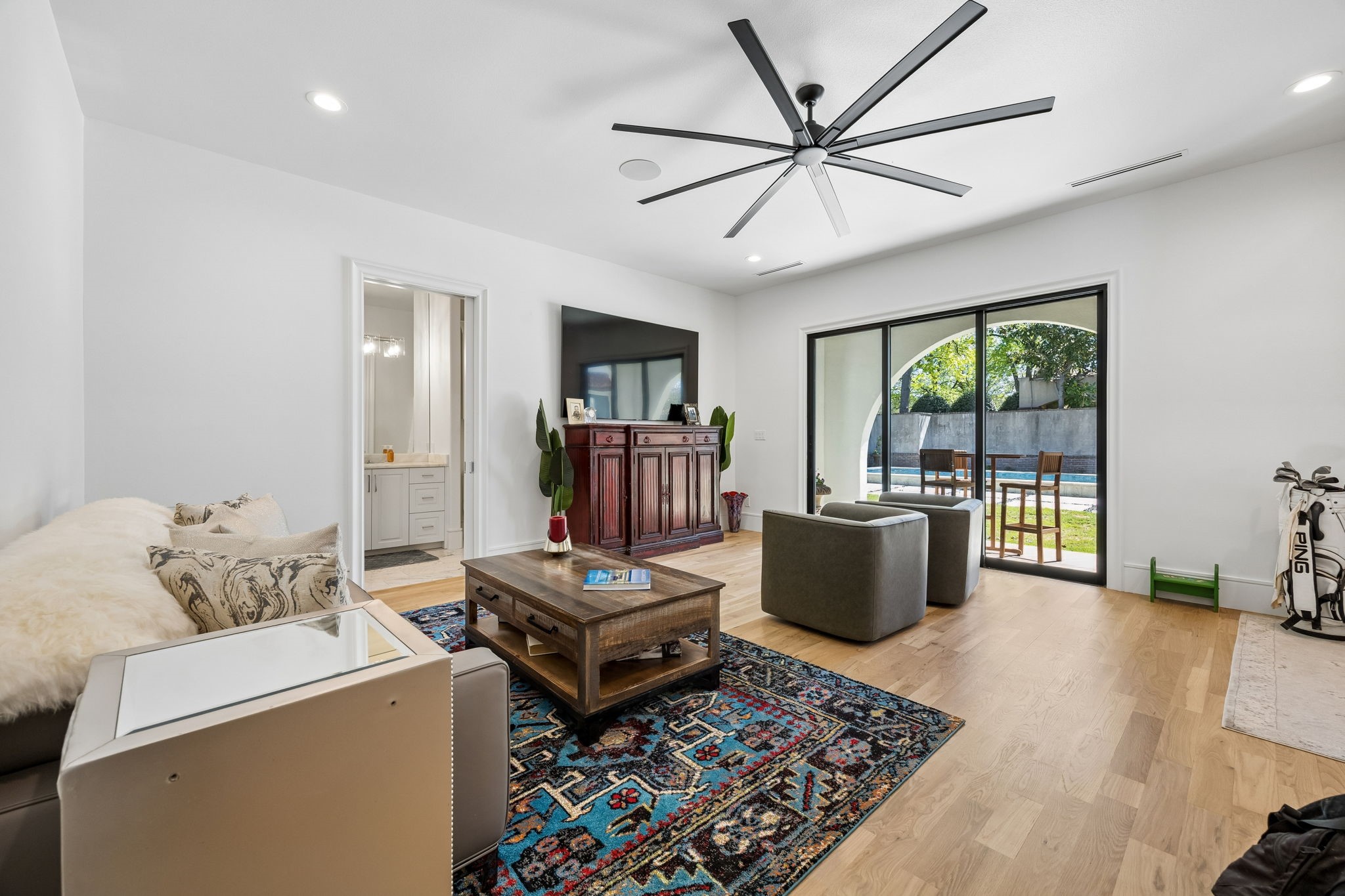 5301 Miramar Lane