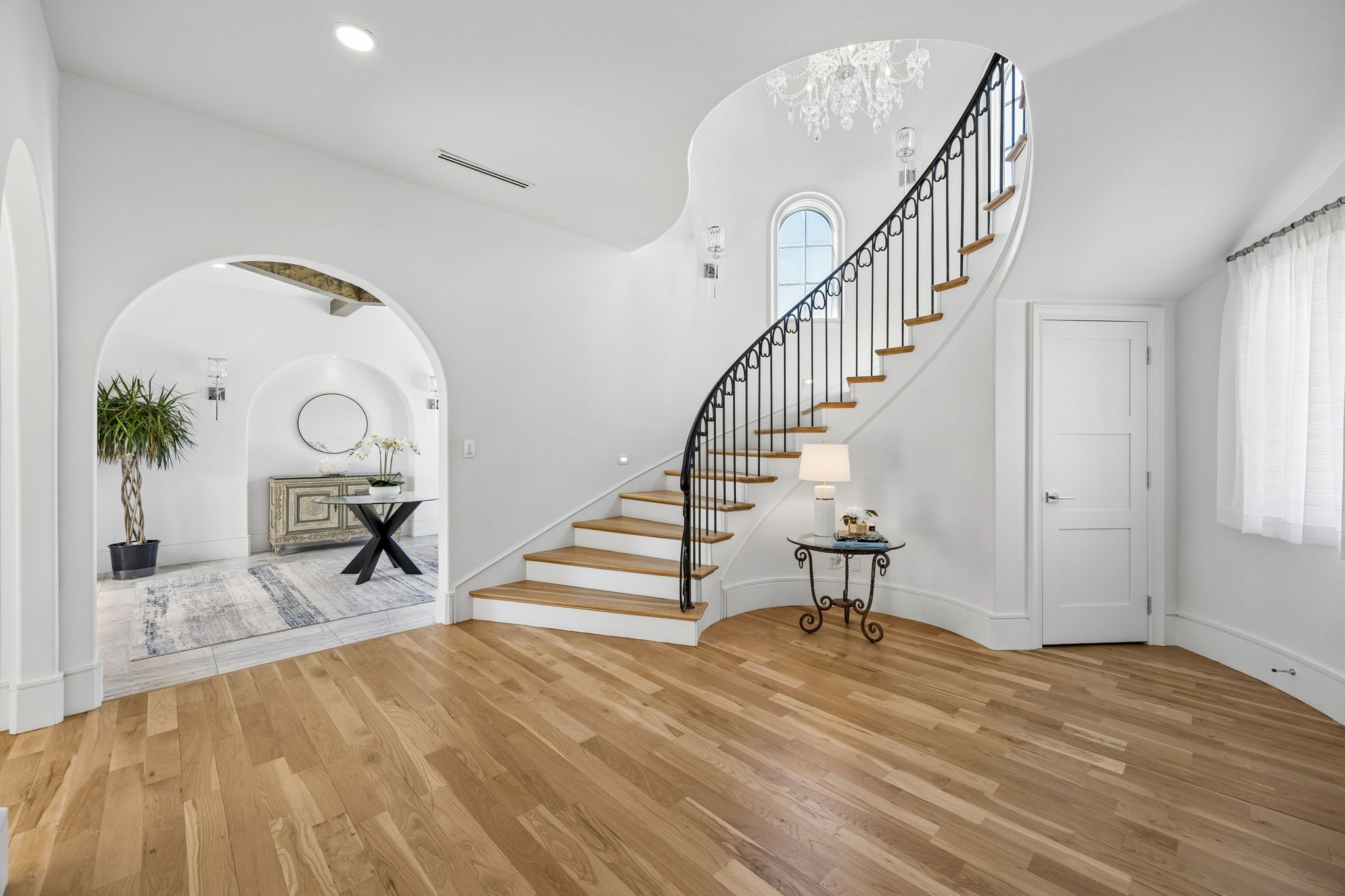 5301 Miramar Lane