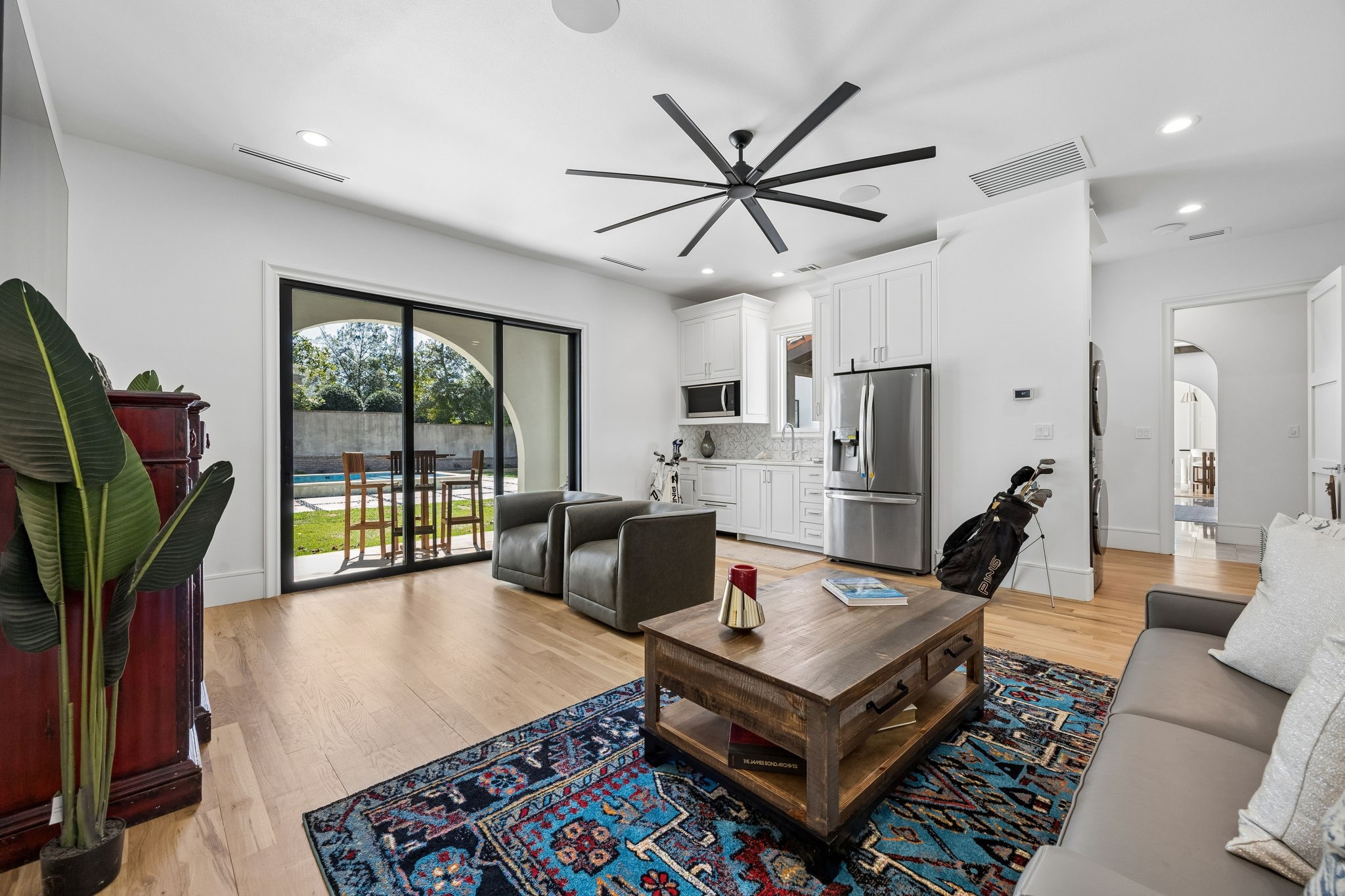 5301 Miramar Lane
