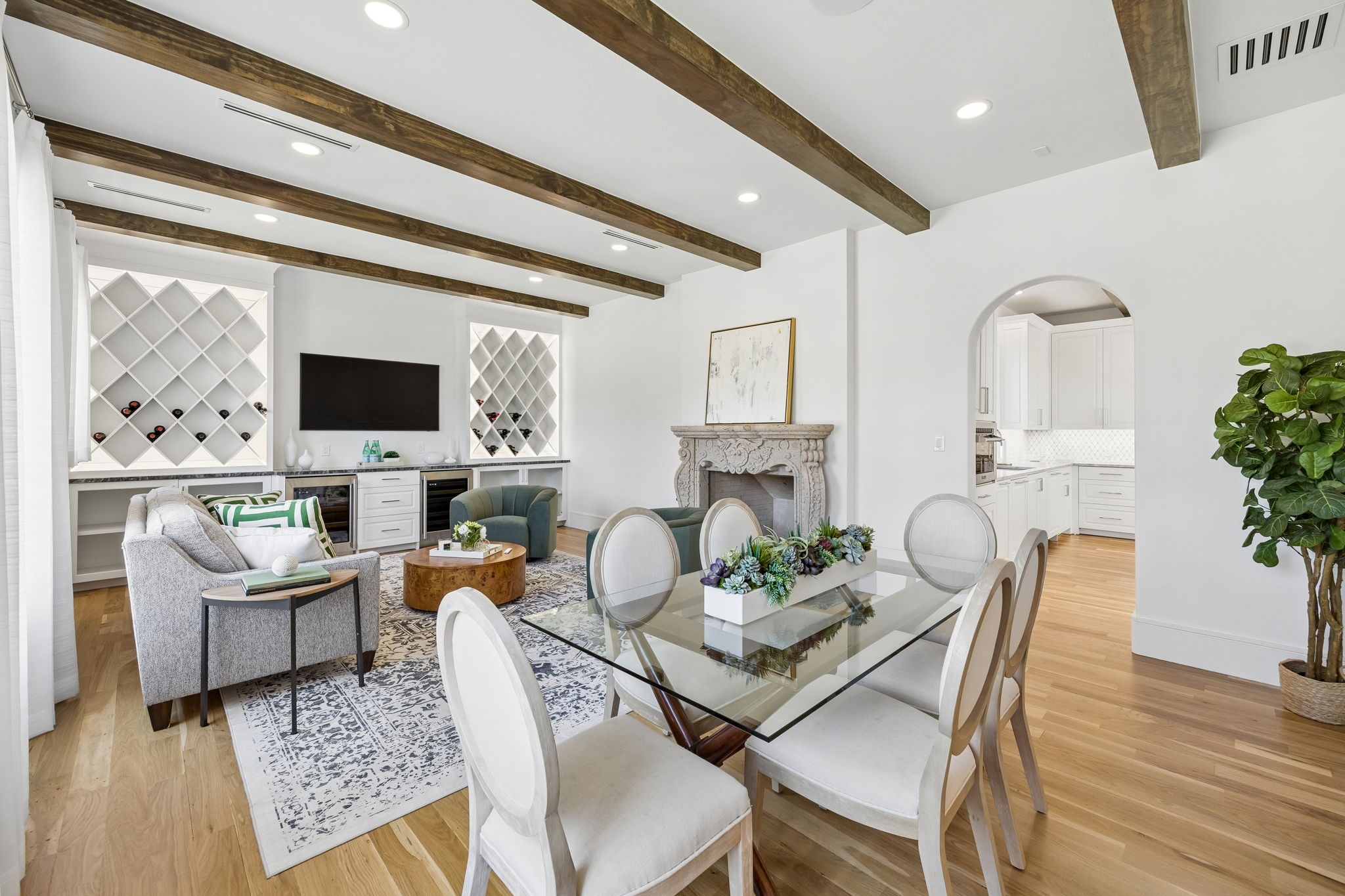 5301 Miramar Lane