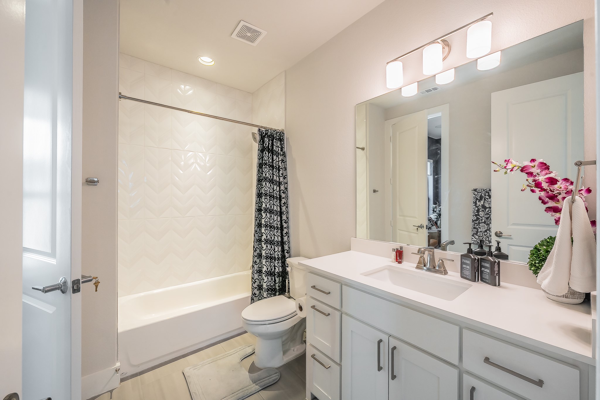 1127 Lavender Ridge