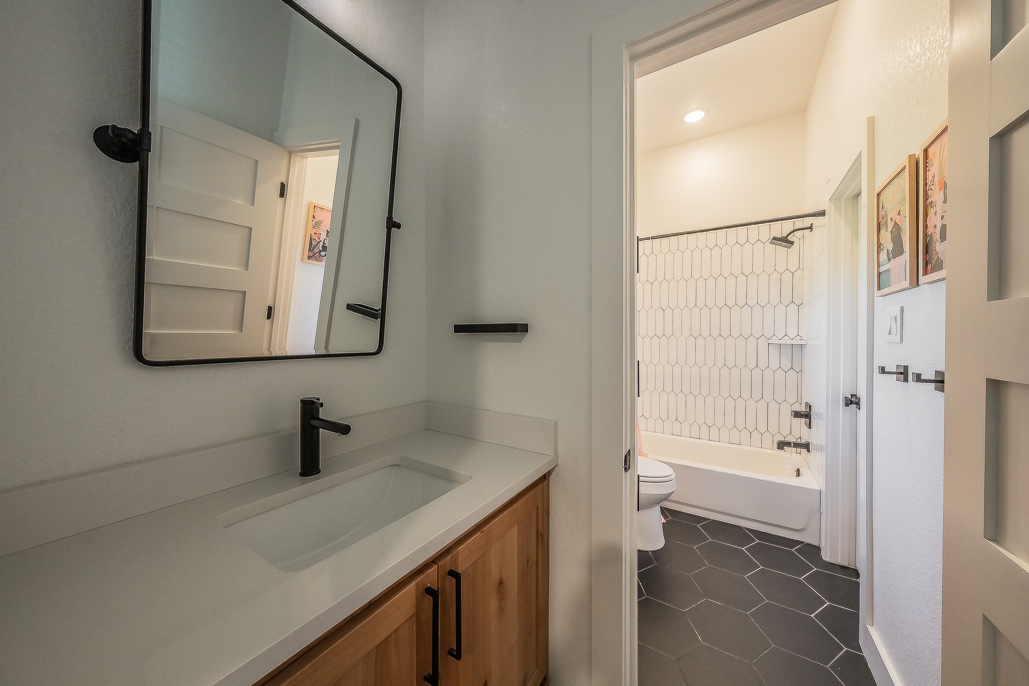 505 N Saddle Horn Court