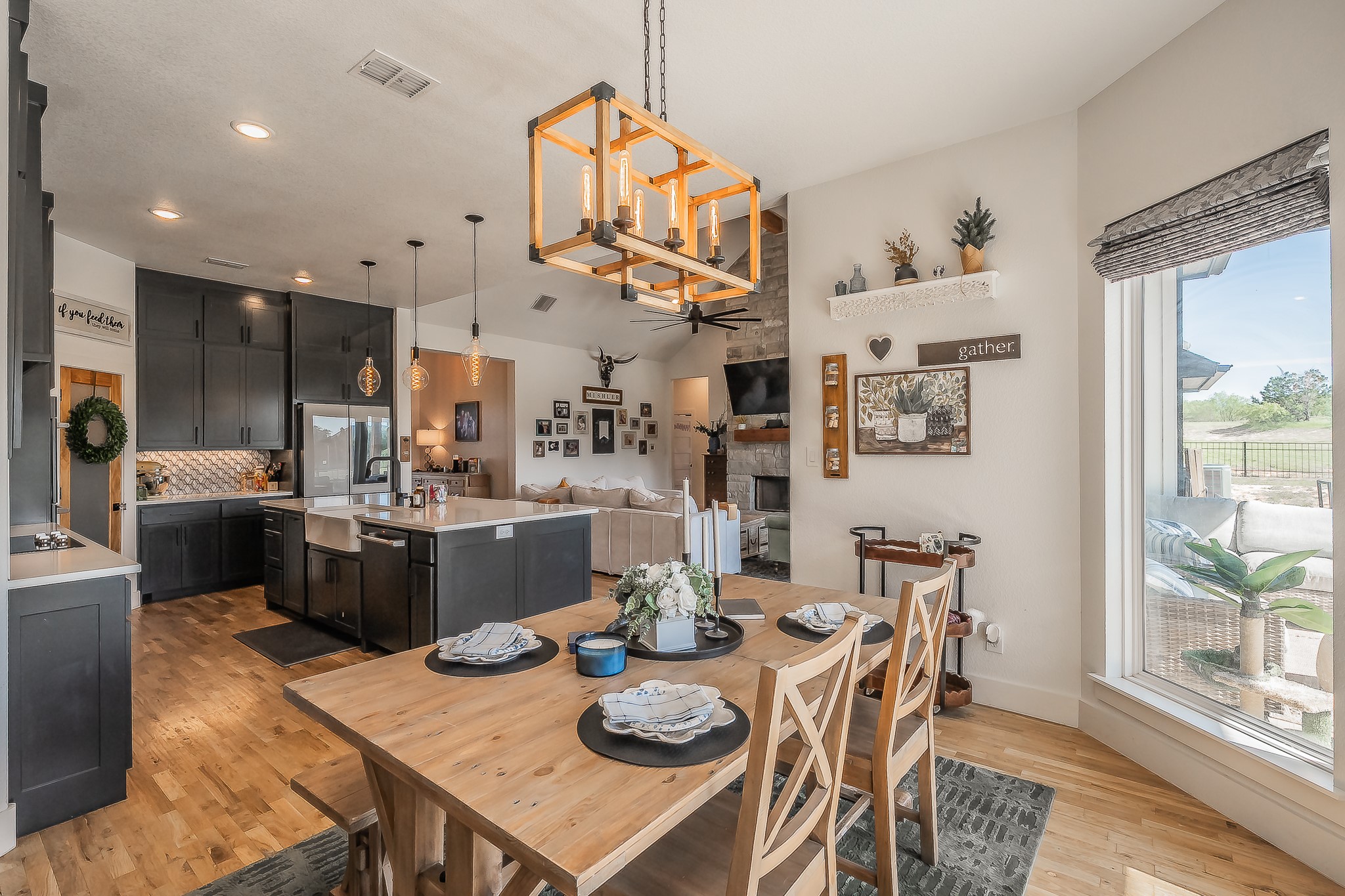 505 N Saddle Horn Court