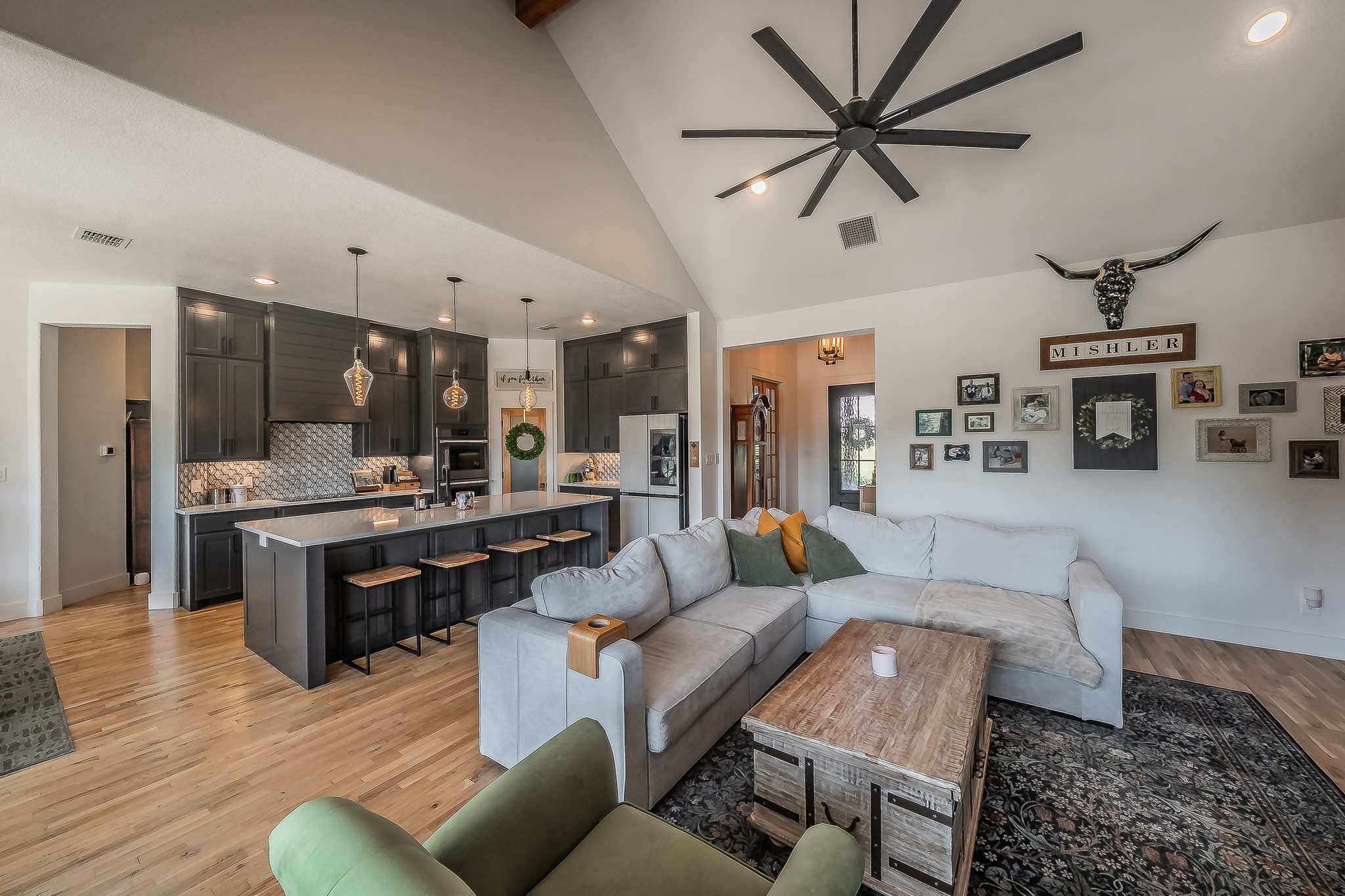 505 N Saddle Horn Court