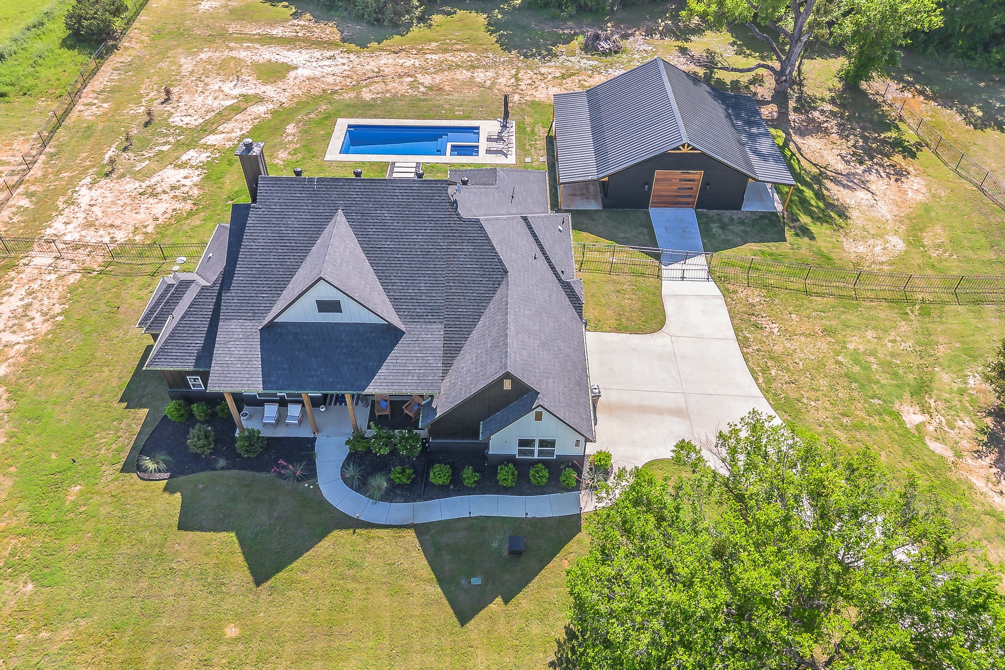 505 N Saddle Horn Court