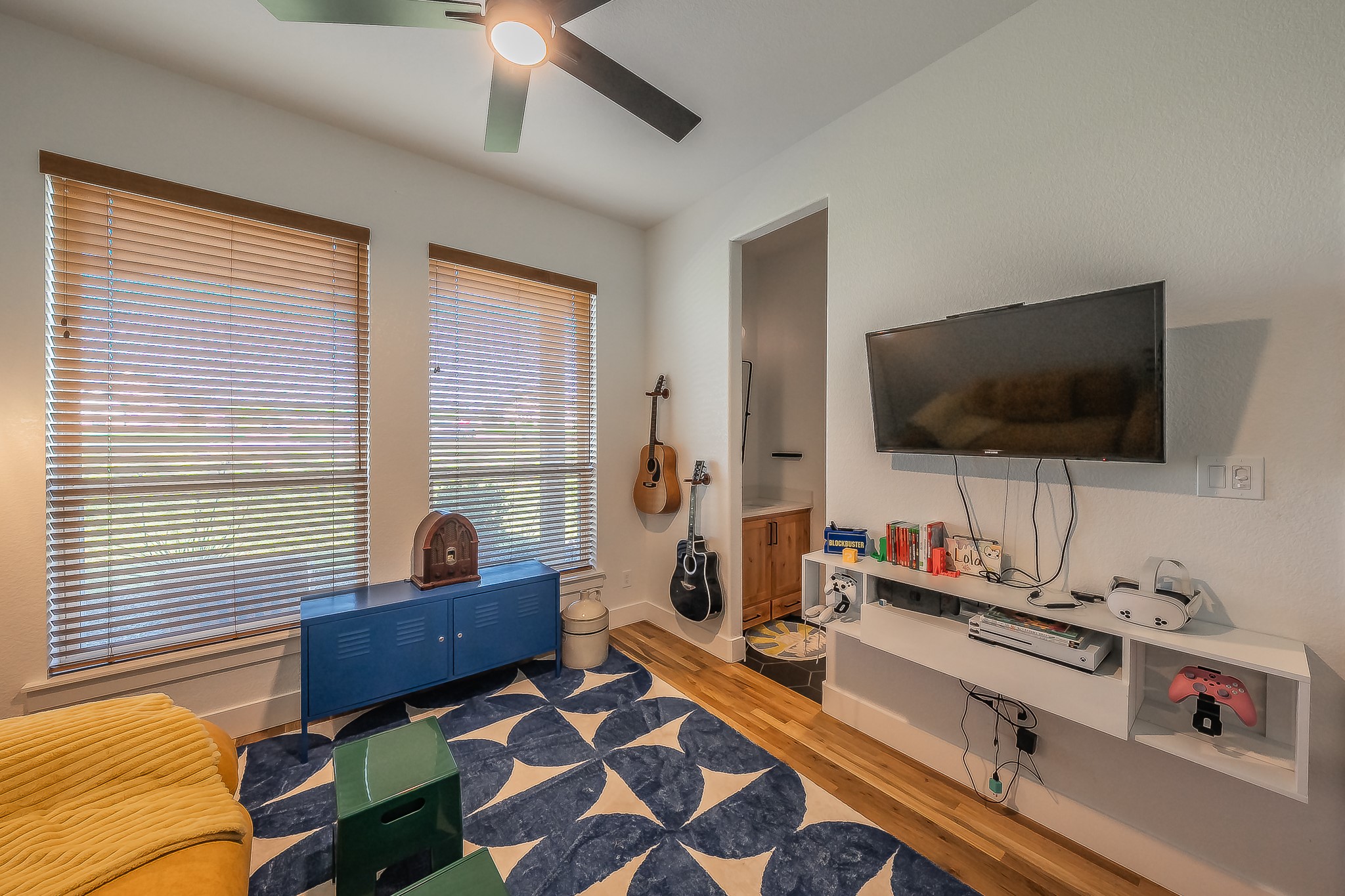 505 N Saddle Horn Court