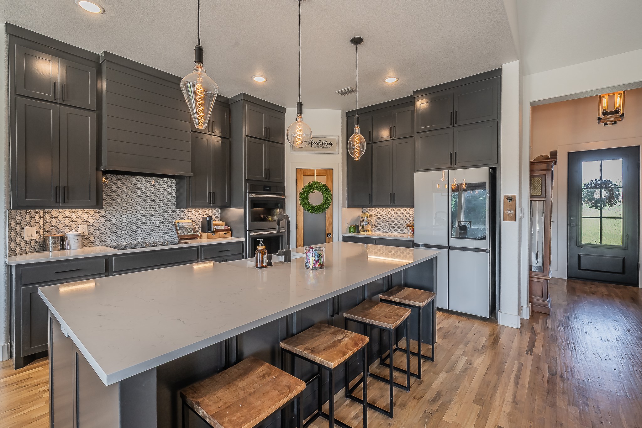 505 N Saddle Horn Court