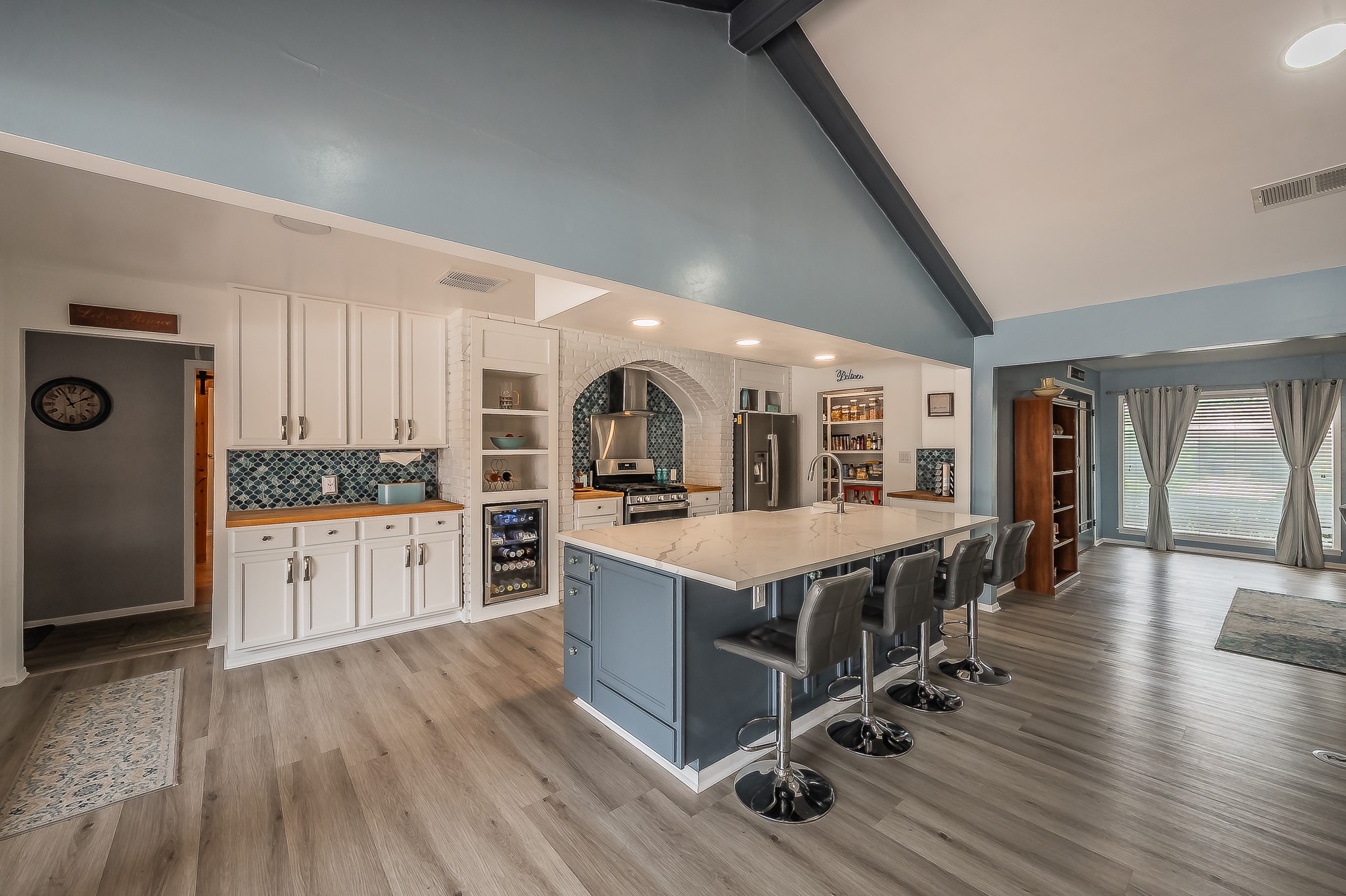 5801 Cedarcrest Drive