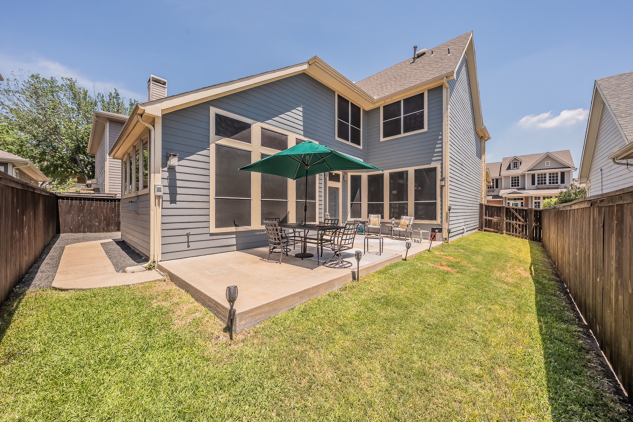 2215 Red Hawk Lane