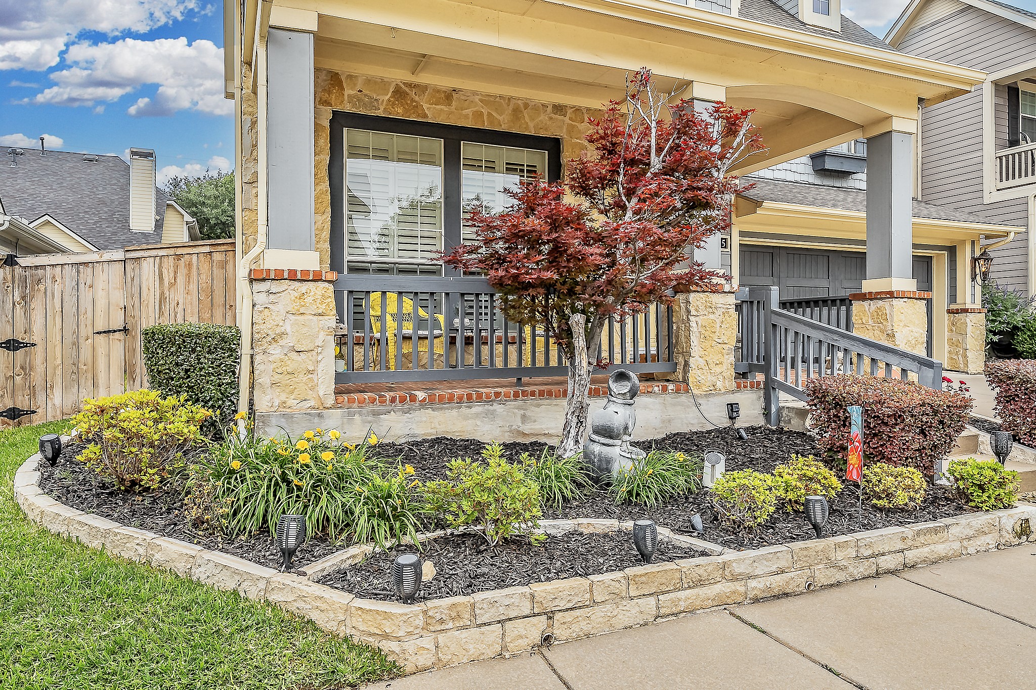 2215 Red Hawk Lane